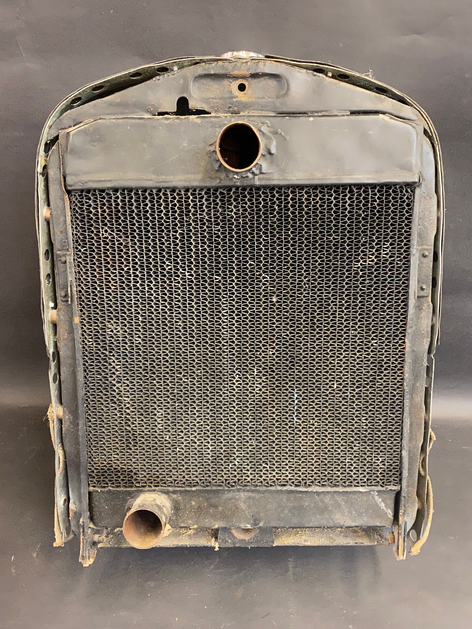 A non-original radiator formerly fitted to a Rally, suitable for special. - Image 4 of 4