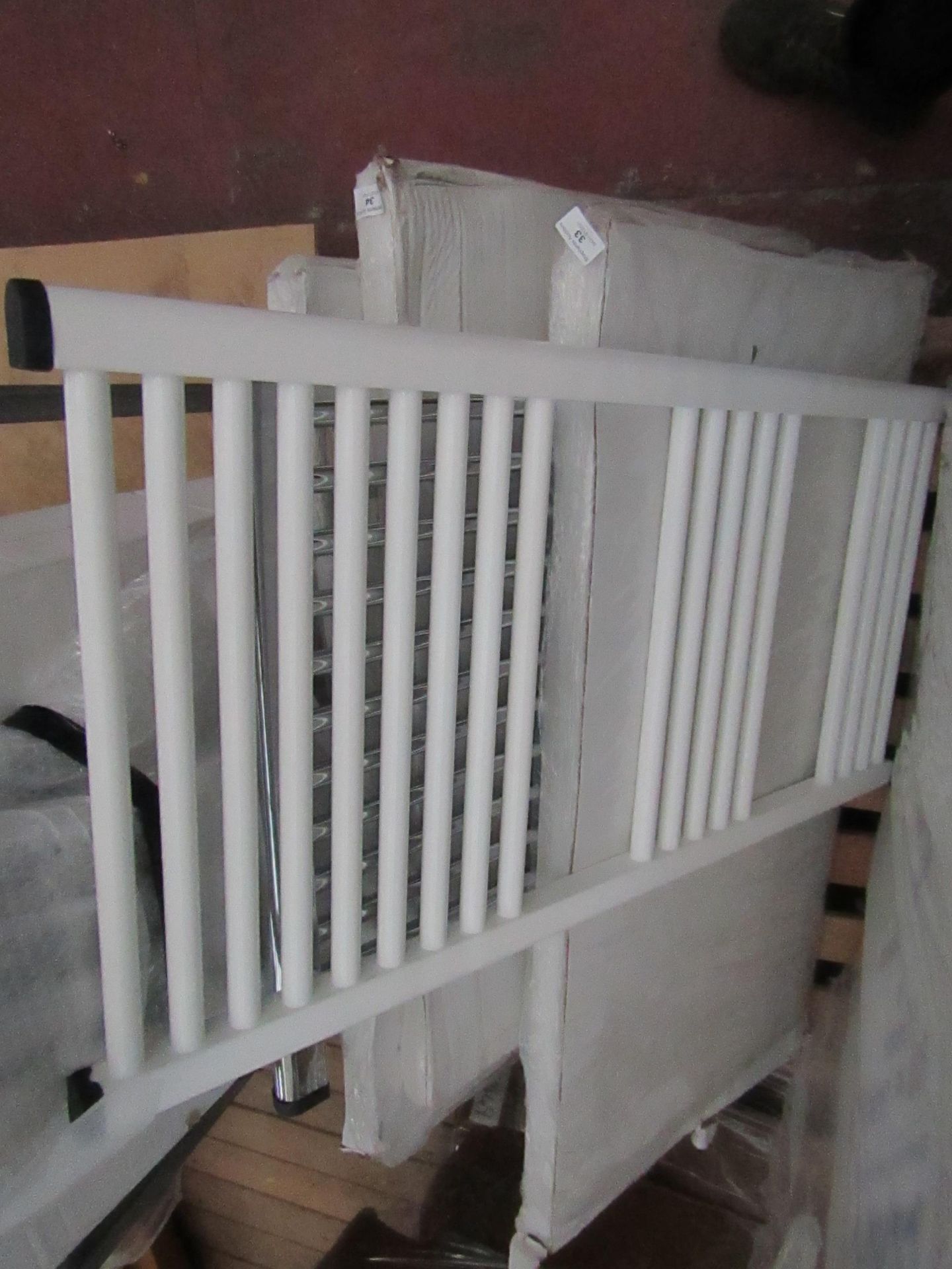 Loco straight towel radiator 800 x 800, ex-display and boxed. Please note, this lot may contain