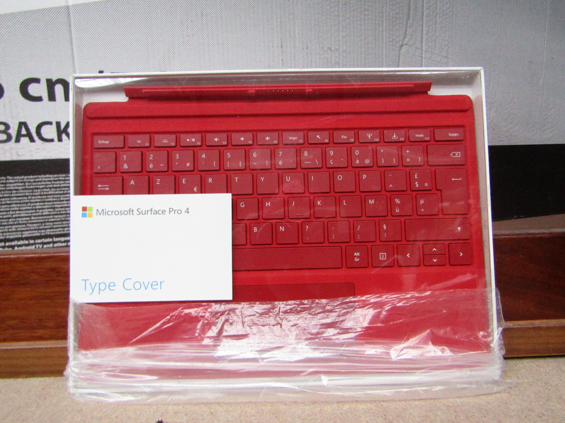 Microsoft surface pro 4 type cover (AZERTY) - New & Boxed