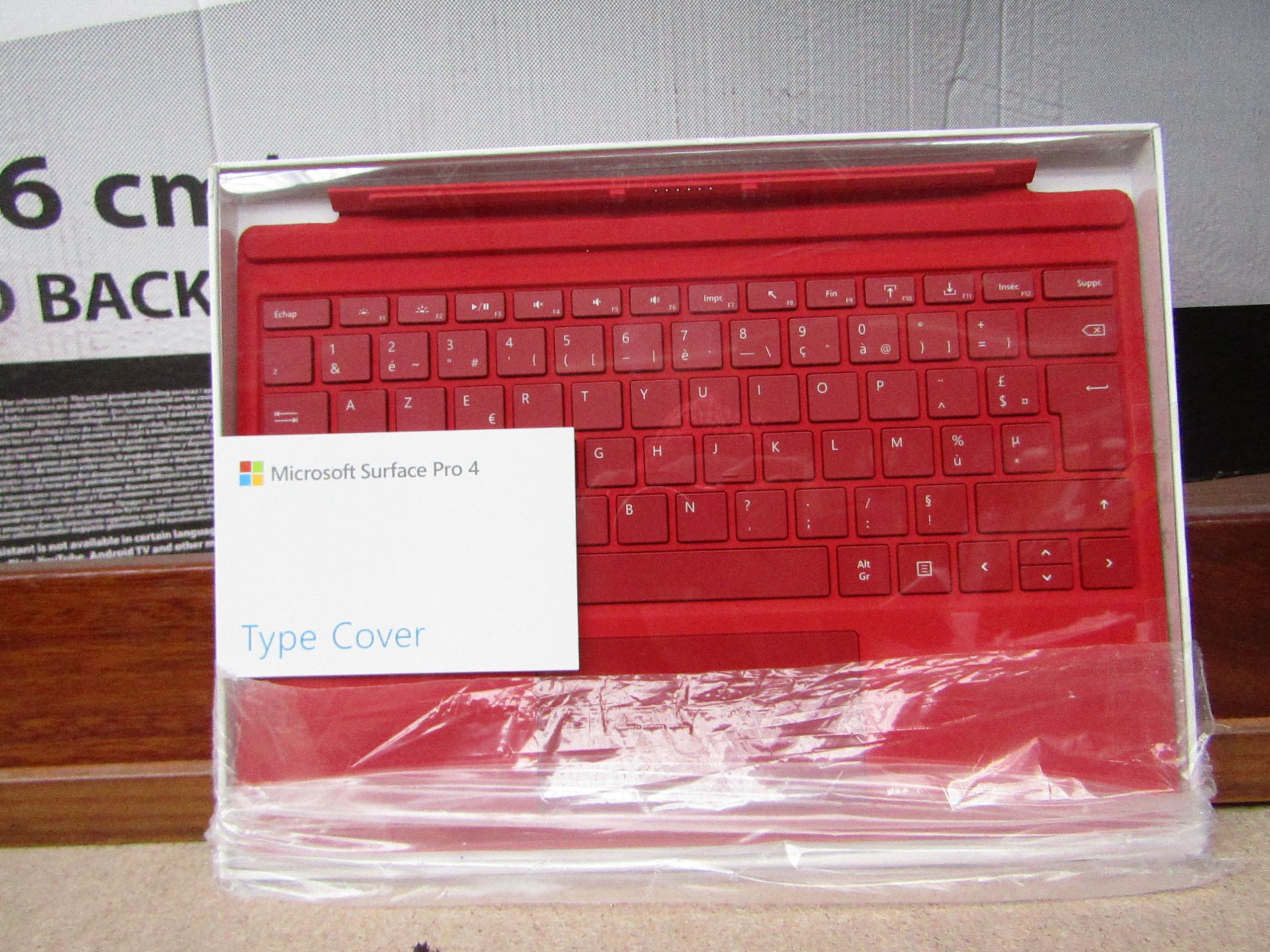 Microsoft surface pro 4 type cover (AZERTY) - New & Boxed