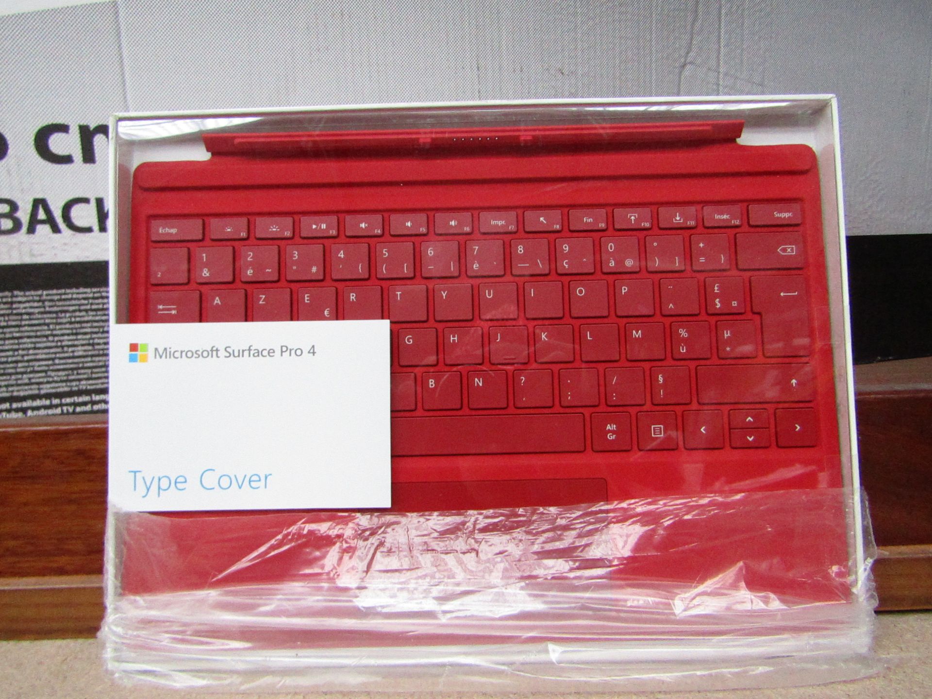 Microsoft surface pro 4 type cover (AZERTY) - New & Boxed