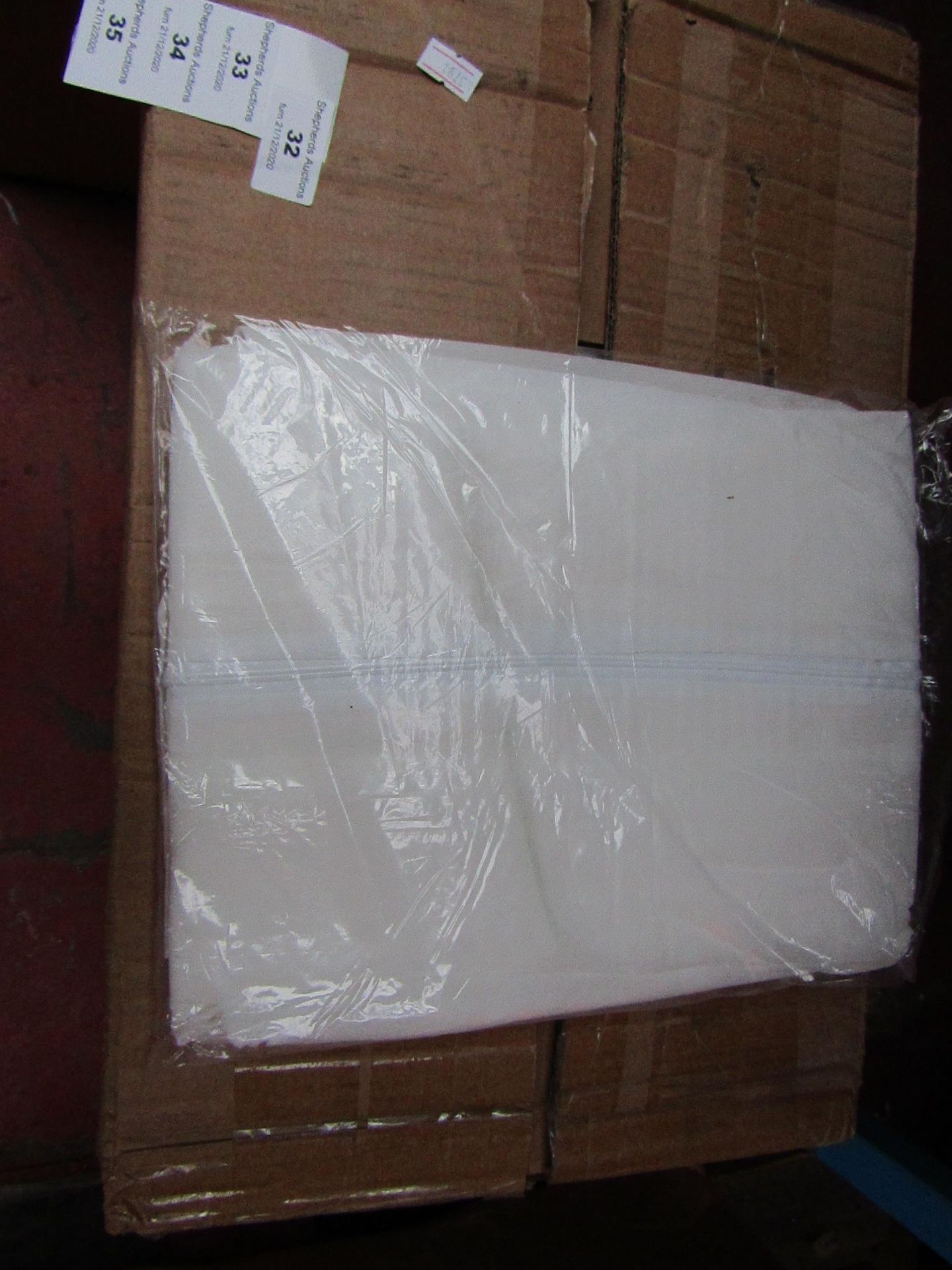 10x Disposable Coverall - White - Size 2XL - New & Packaged.