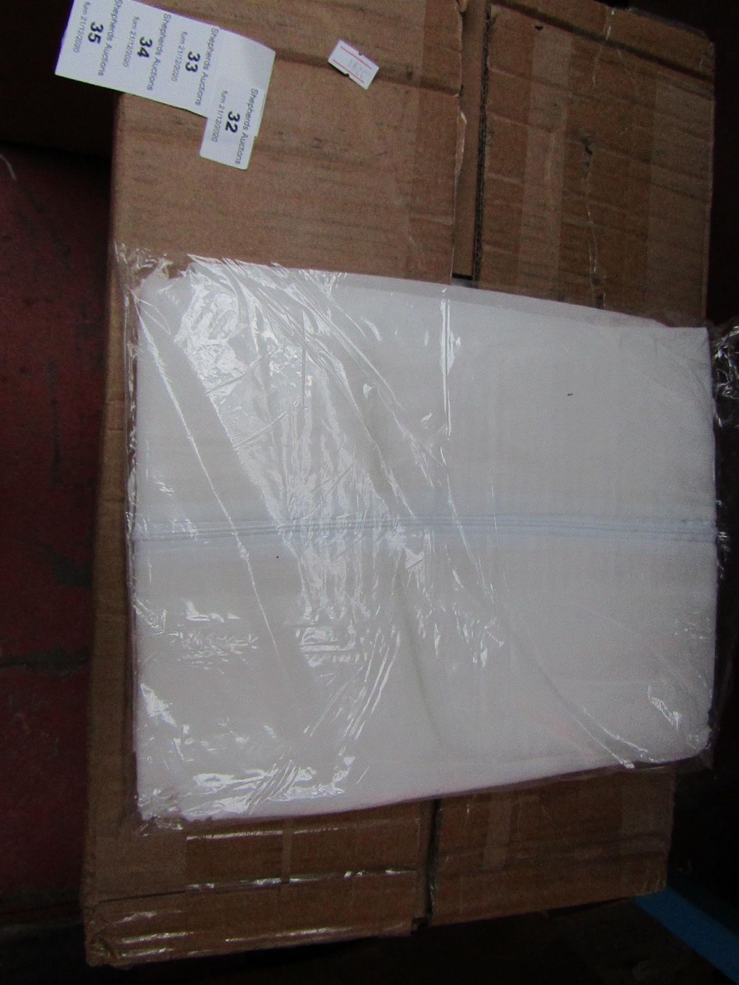 10x Disposable Coverall - White - Size 2XL - New & Packaged.