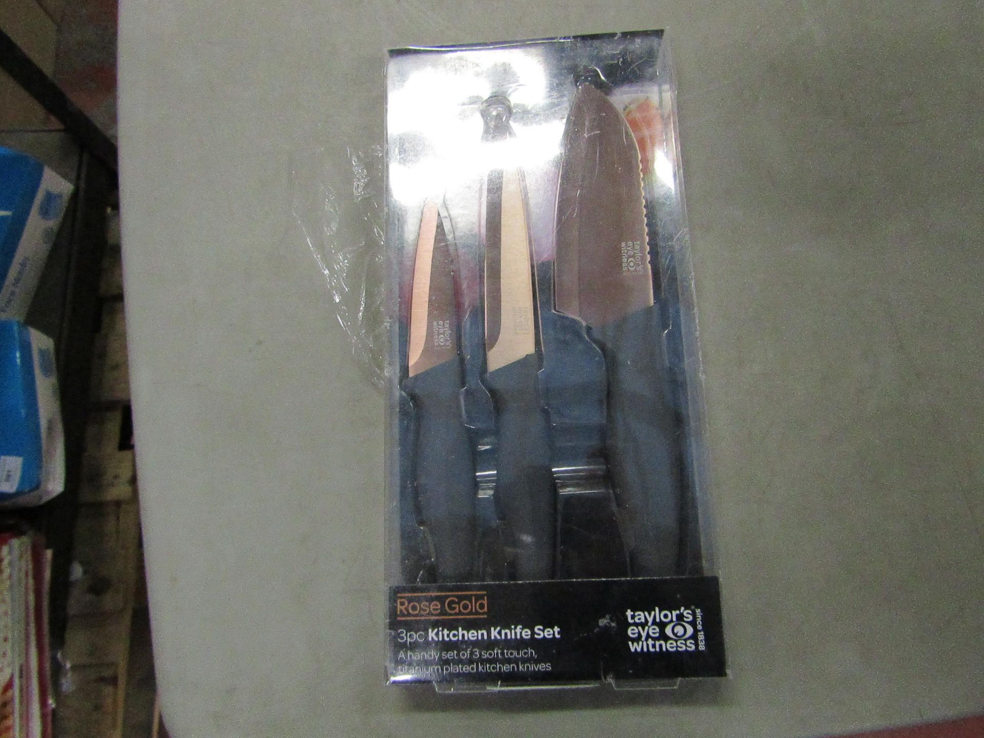 Set of 3 Taylors Rose Gold Knives. New & packaged