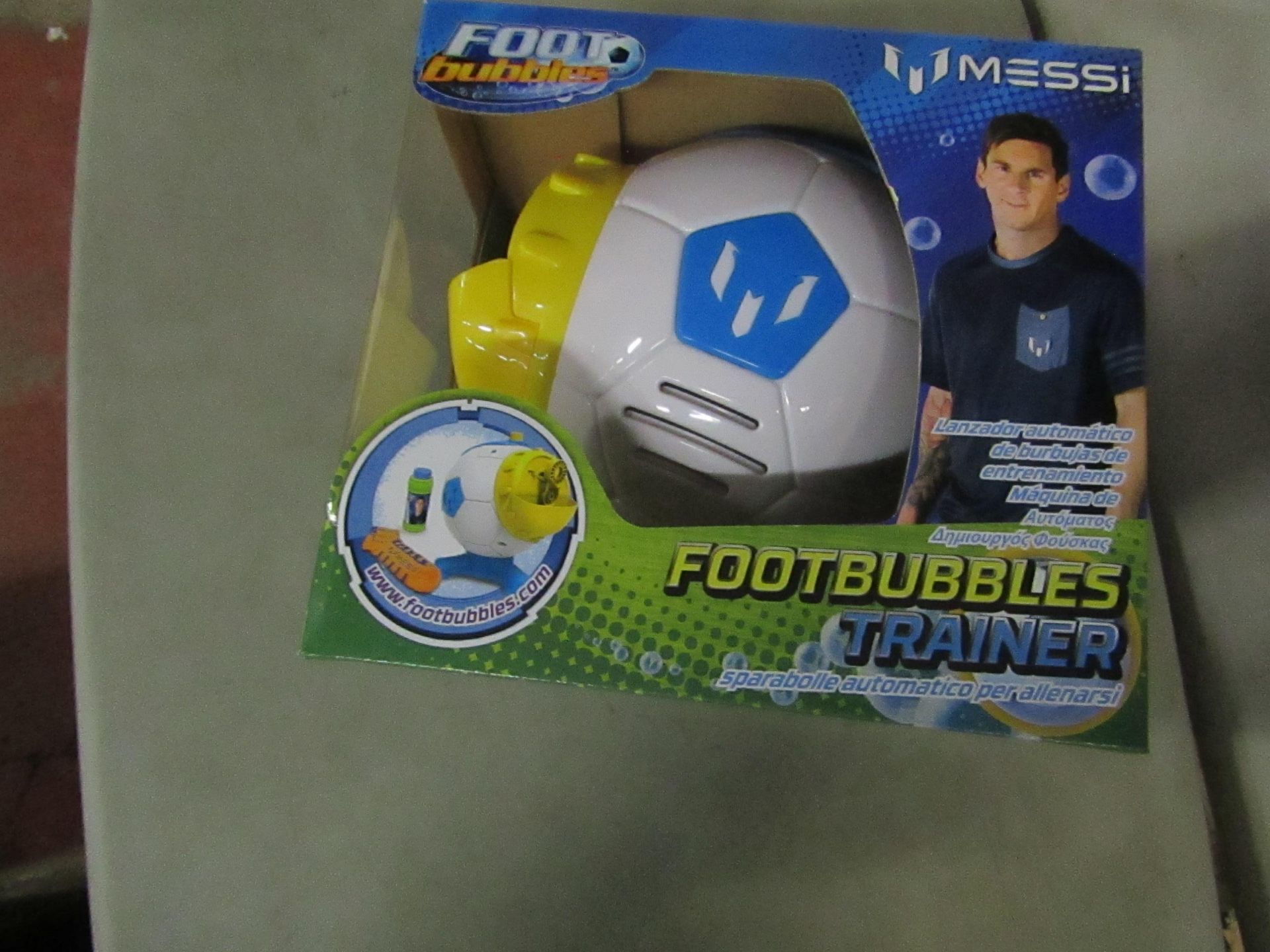 4x Messi Footbubbles trainer - looks Unused & Boxed.