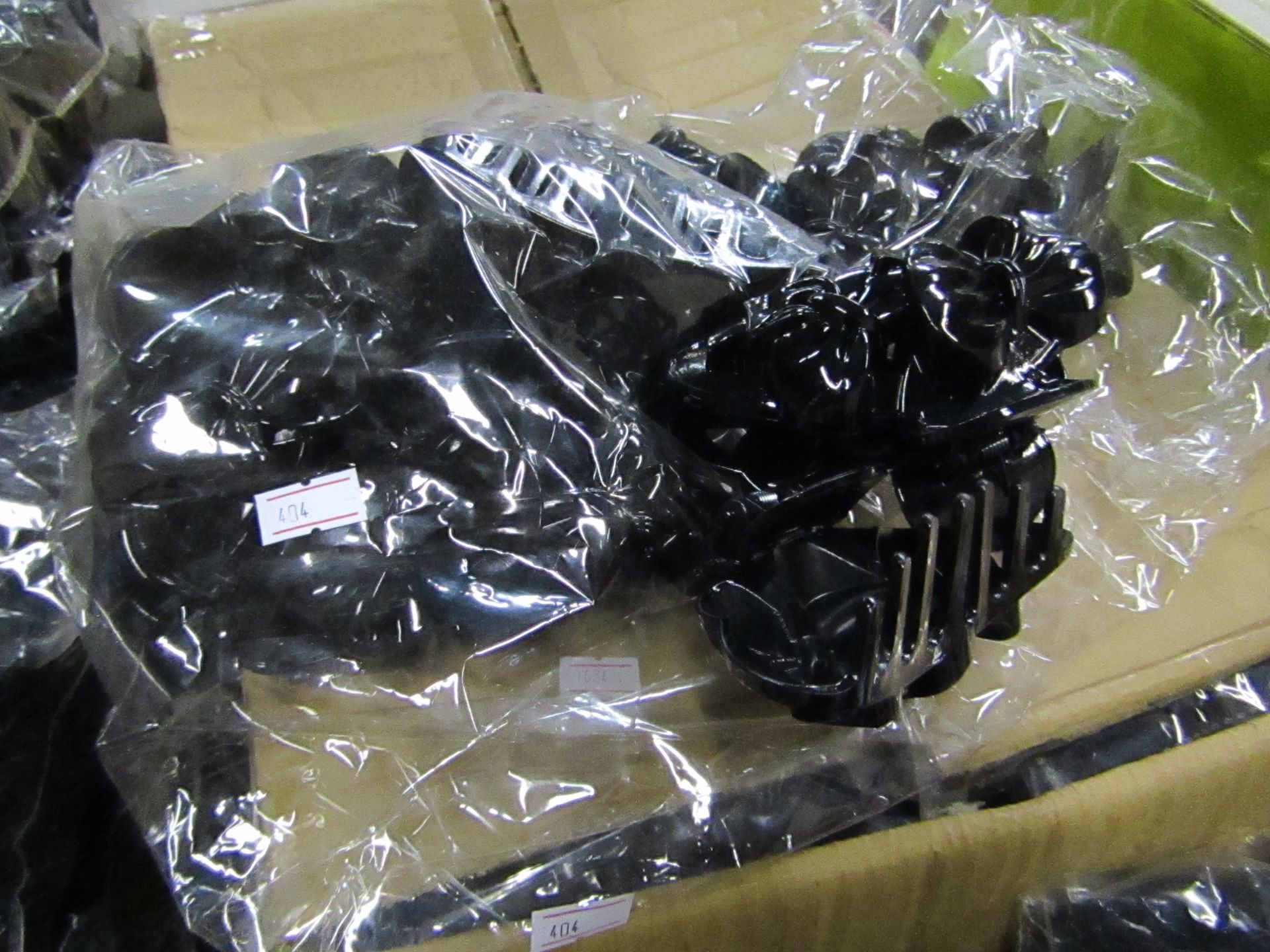 Pack of 12 Large Hair Clips (Black) - All New & Packaged.