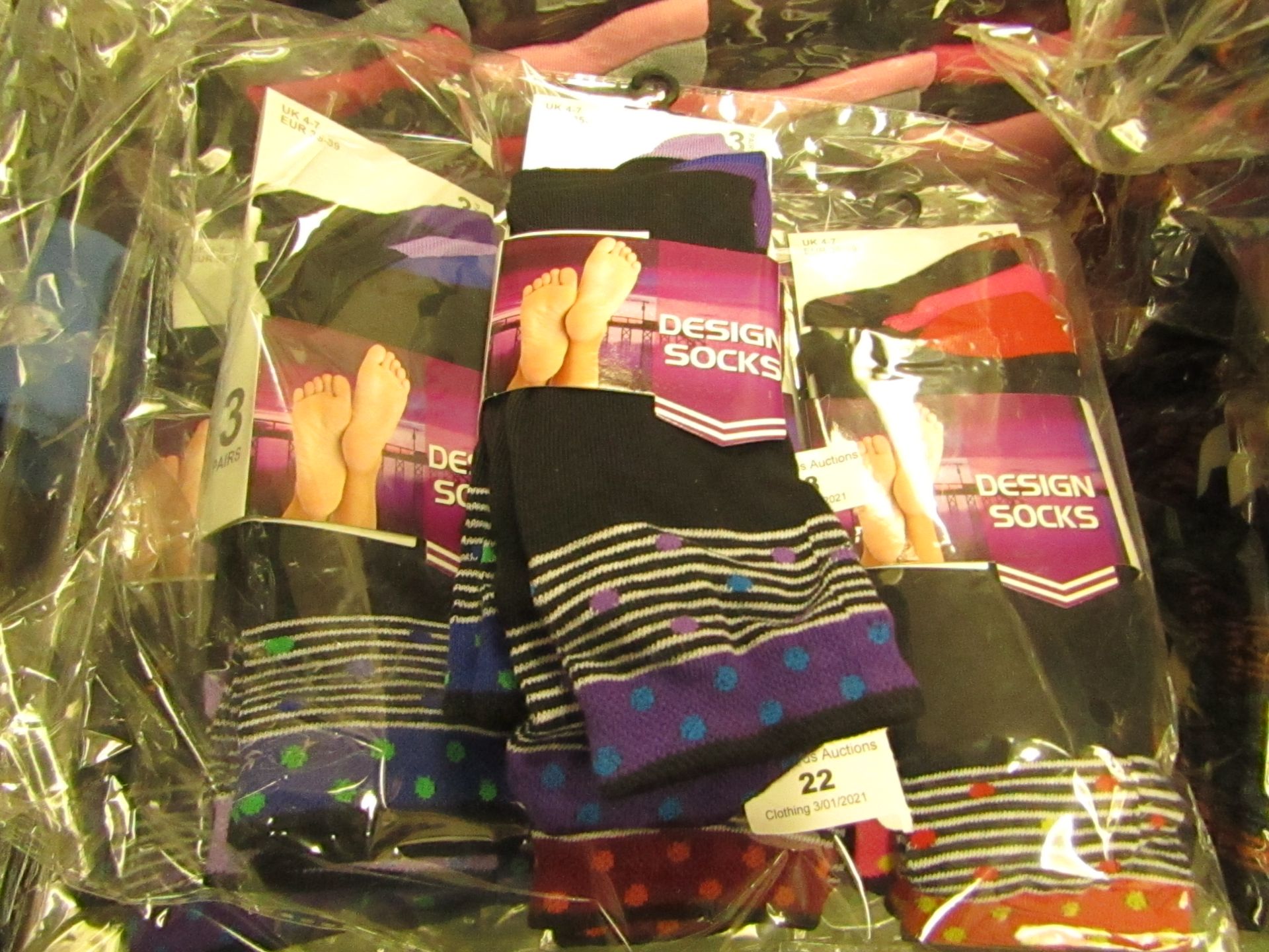 PK of 12 Ladies Design Socks size 4-7 New in Packaging