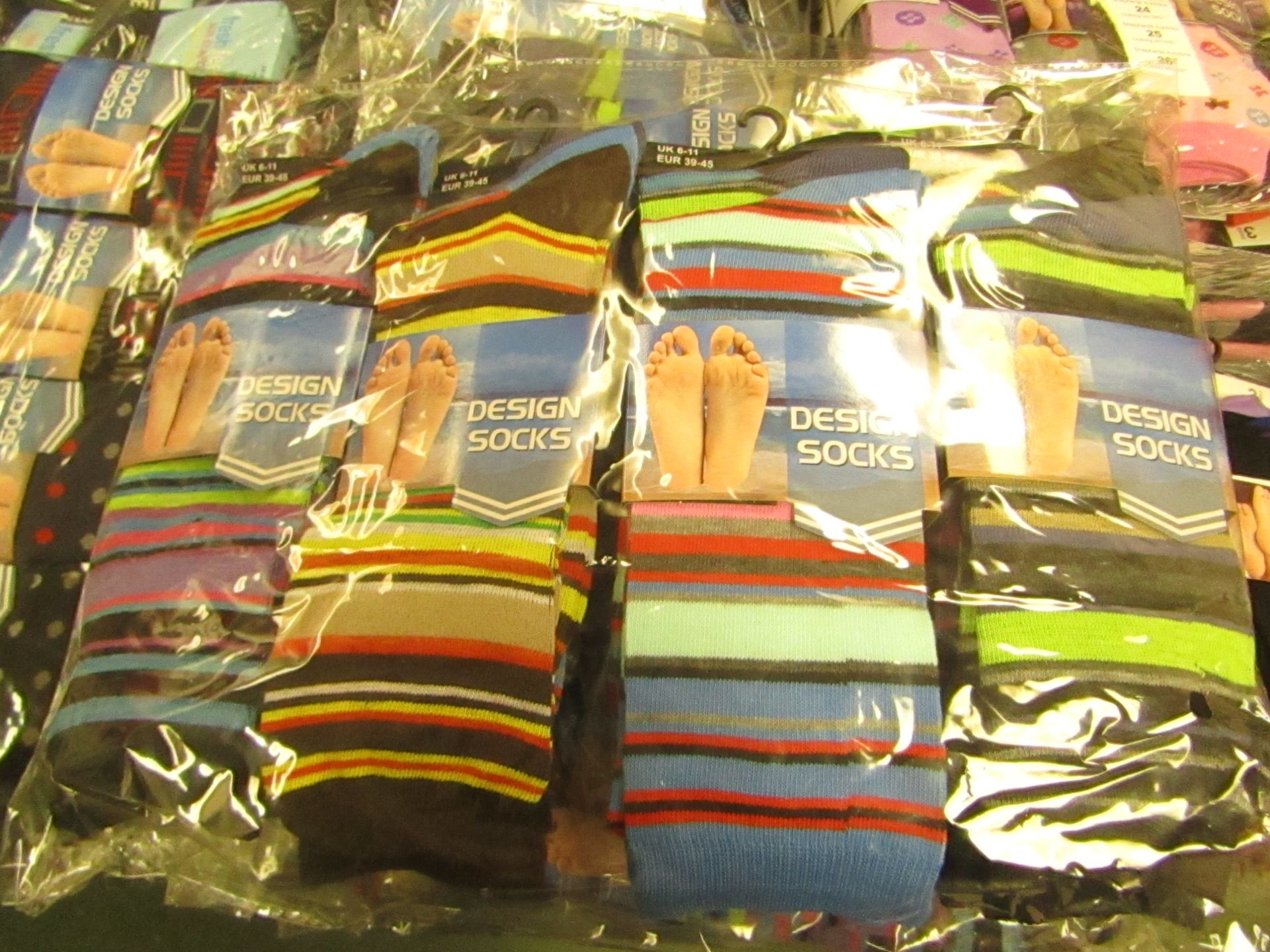 PK of Mens Design Socks size 6-11 New in Packaging