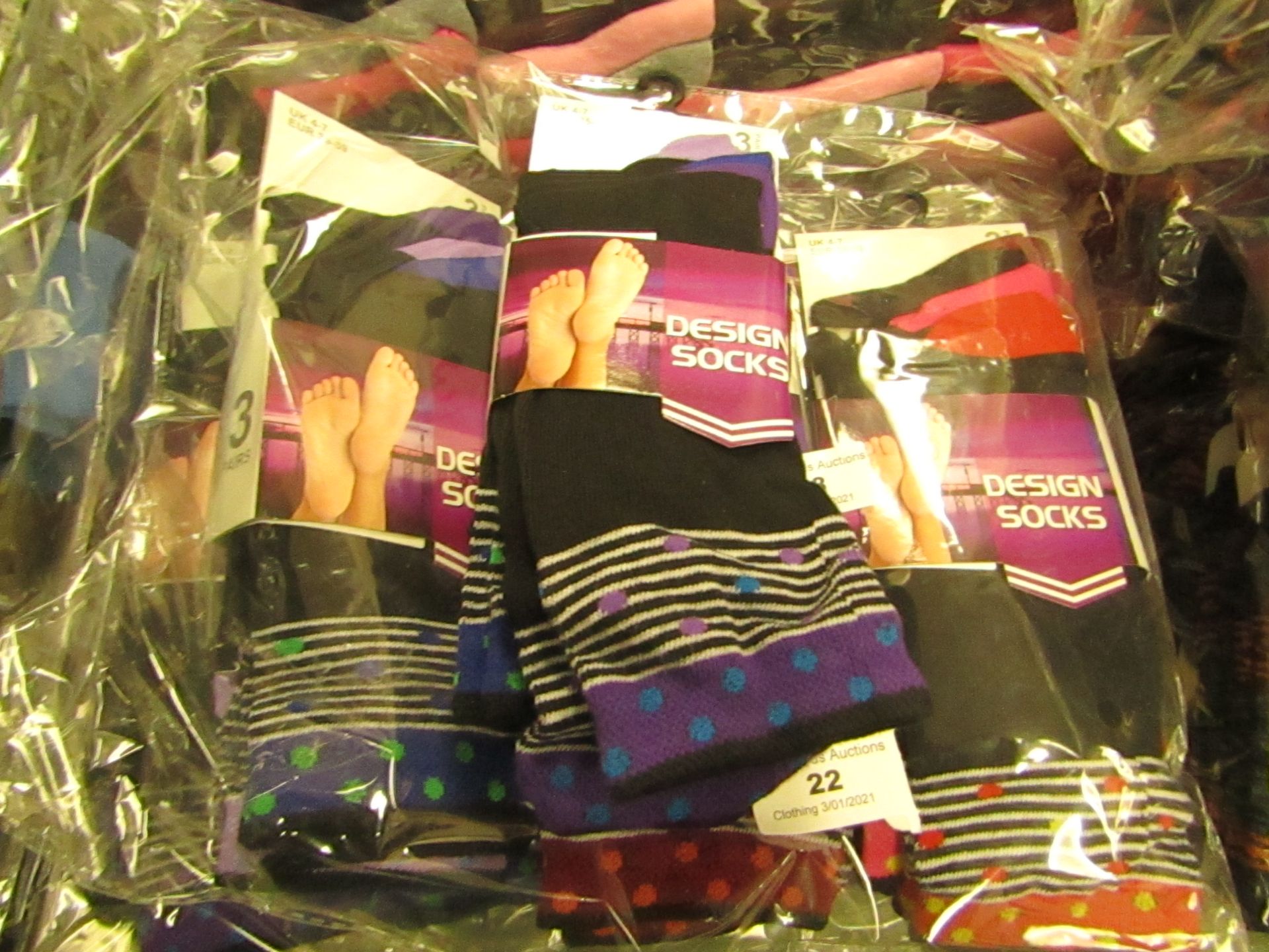 PK of 12 Ladies Design Socks size 4-7 New in Packaging