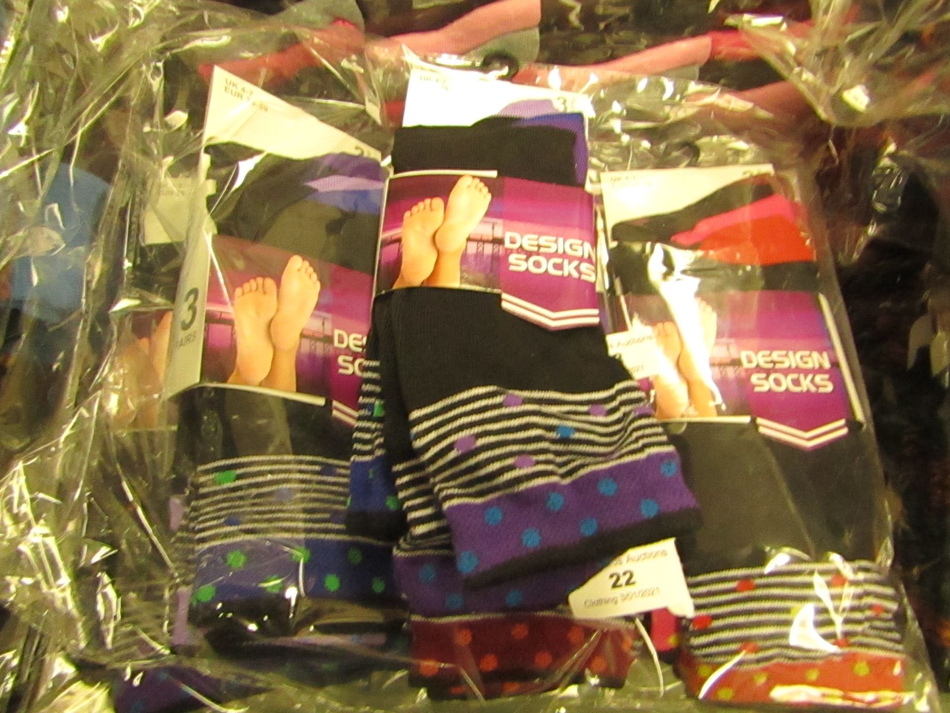 PK of 12 Ladies Design Socks size 4-7 New in Packaging