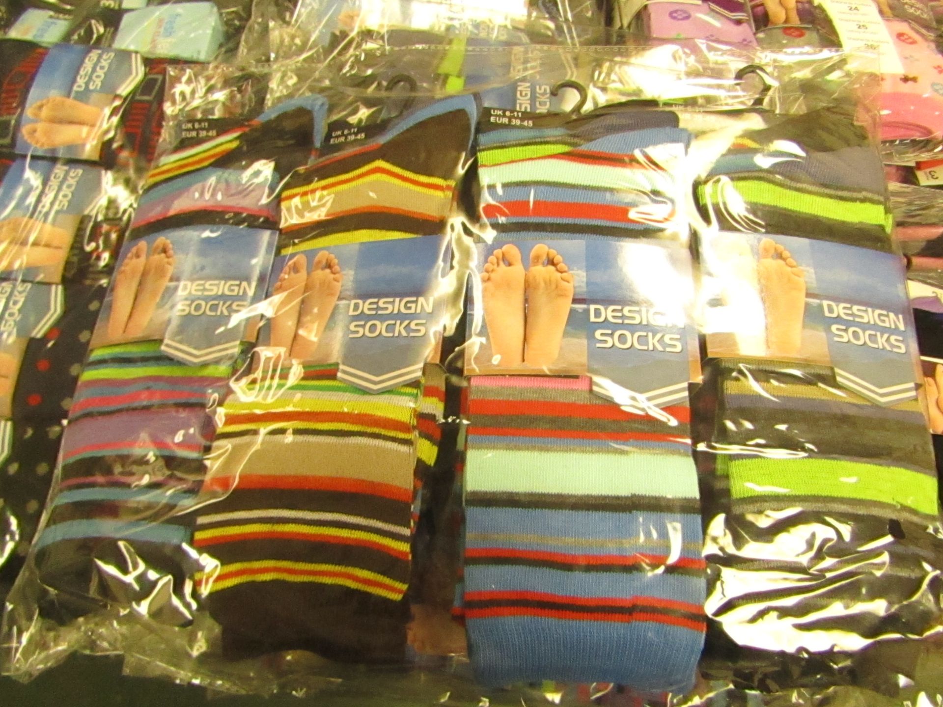 PK of Mens Design Socks size 6-11 New in Packaging