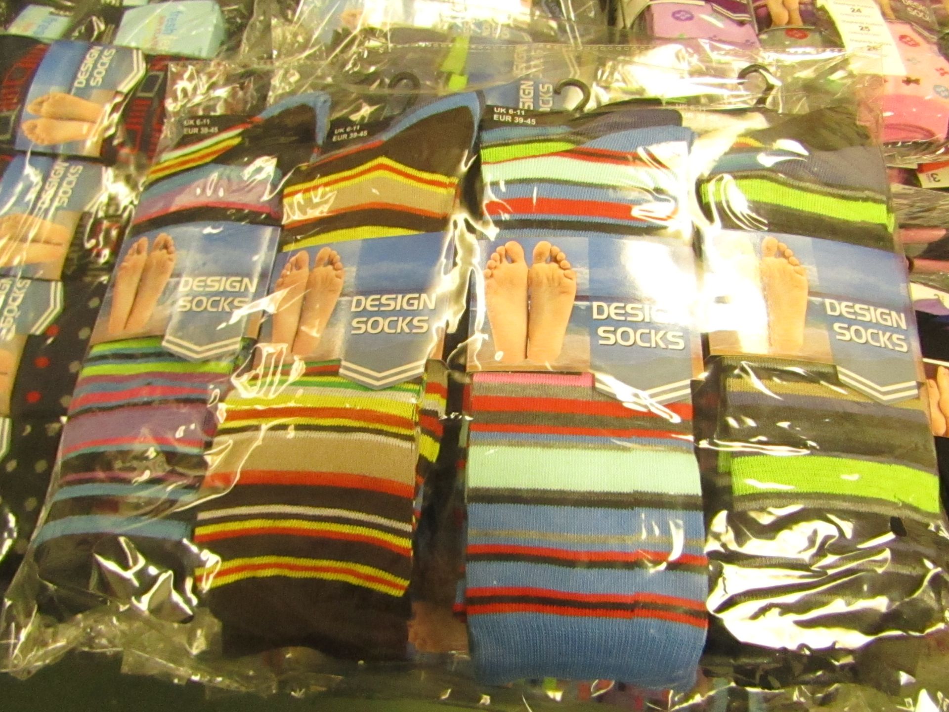 PK of Mens Design Socks size 6-11 New in Packaging