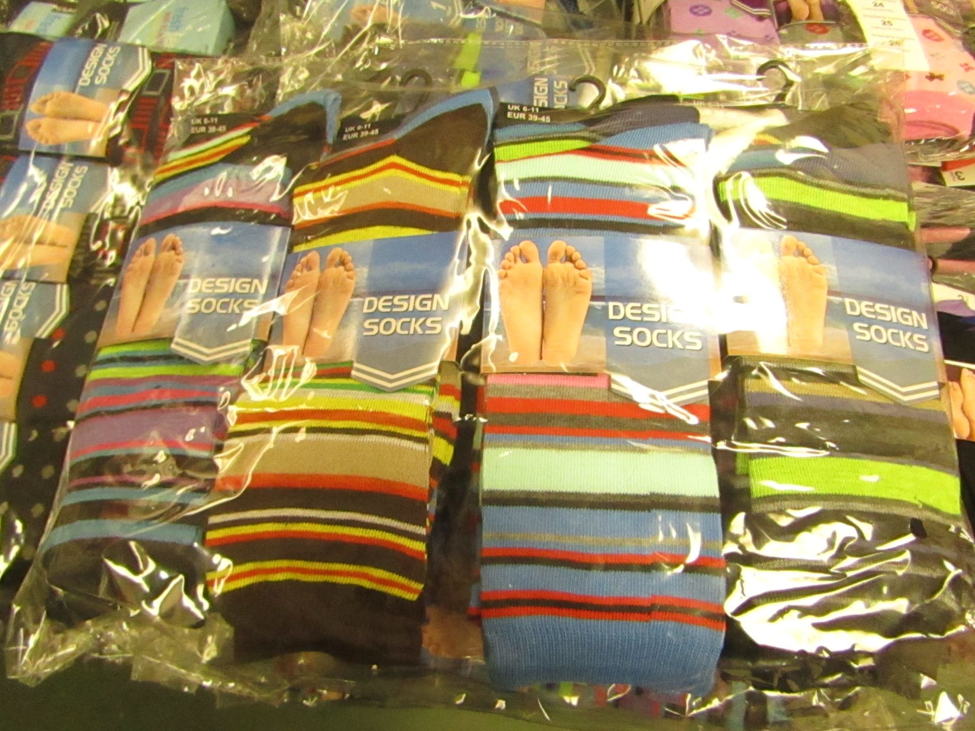 PK of Mens Design Socks size 6-11 New in Packaging