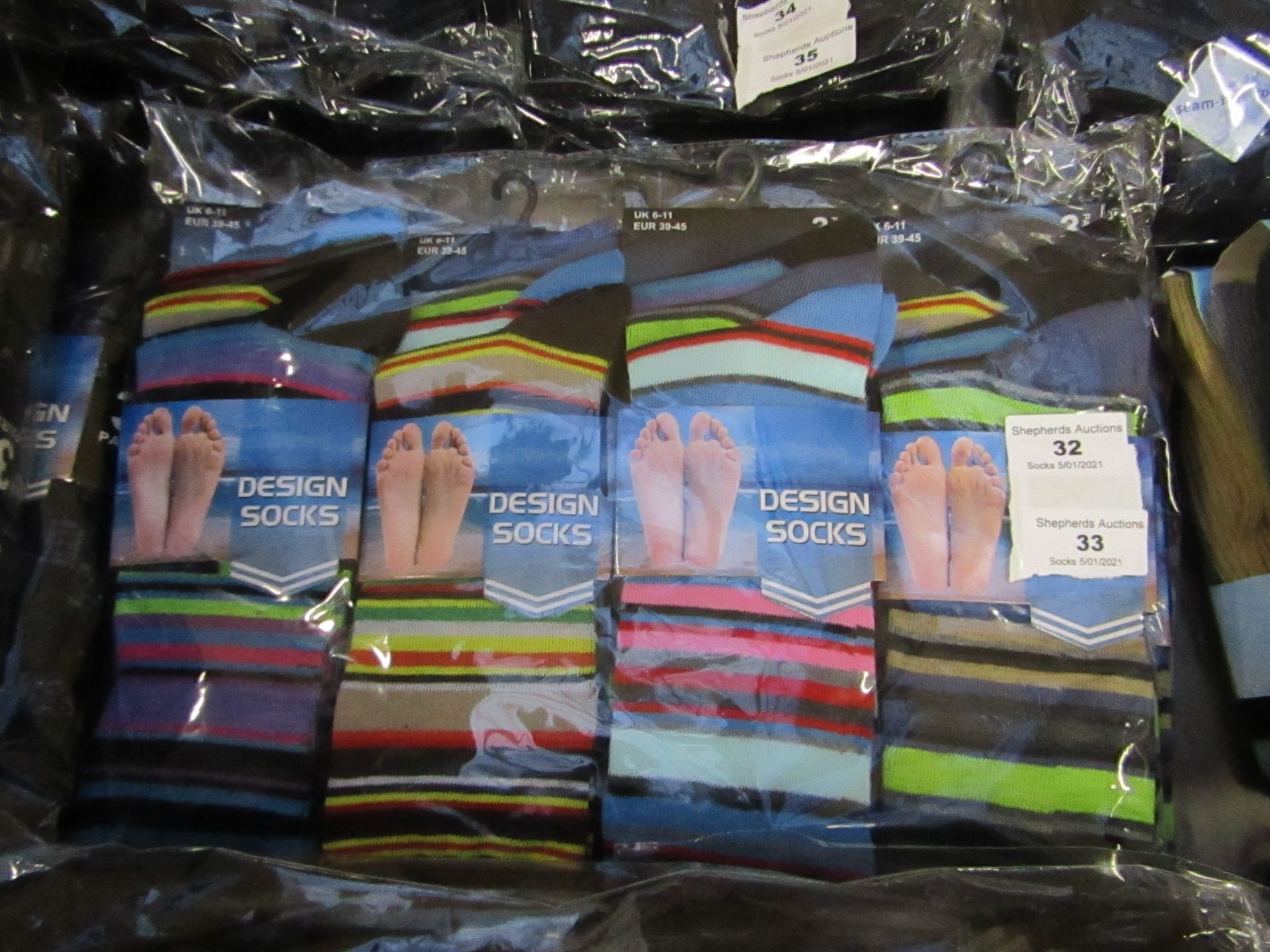 PK of 12 Mens Design Socks Size 6-11 New & Packaged