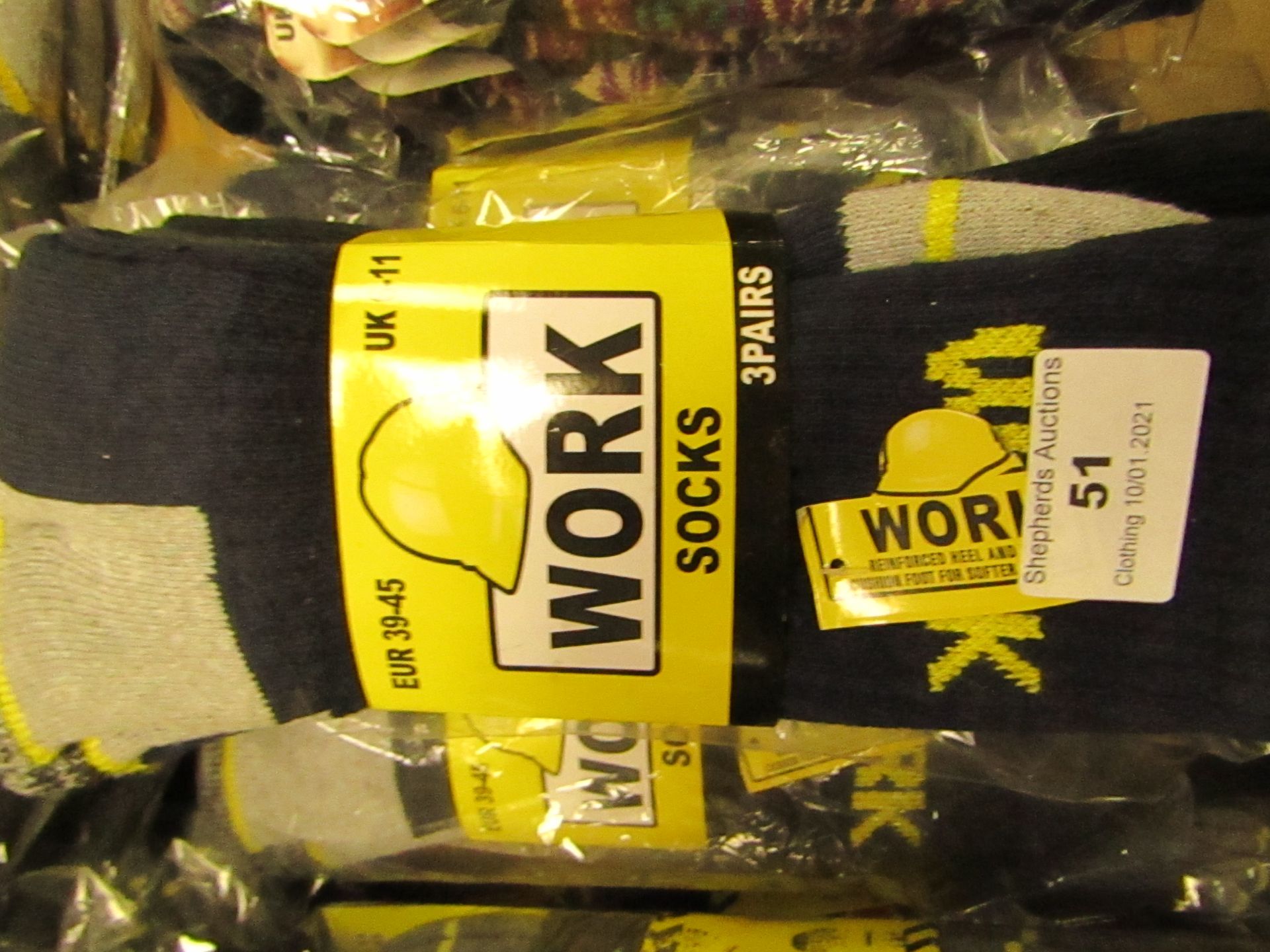 9 X Pairs of Mens Work Socks Size 6-11 New in Packaging