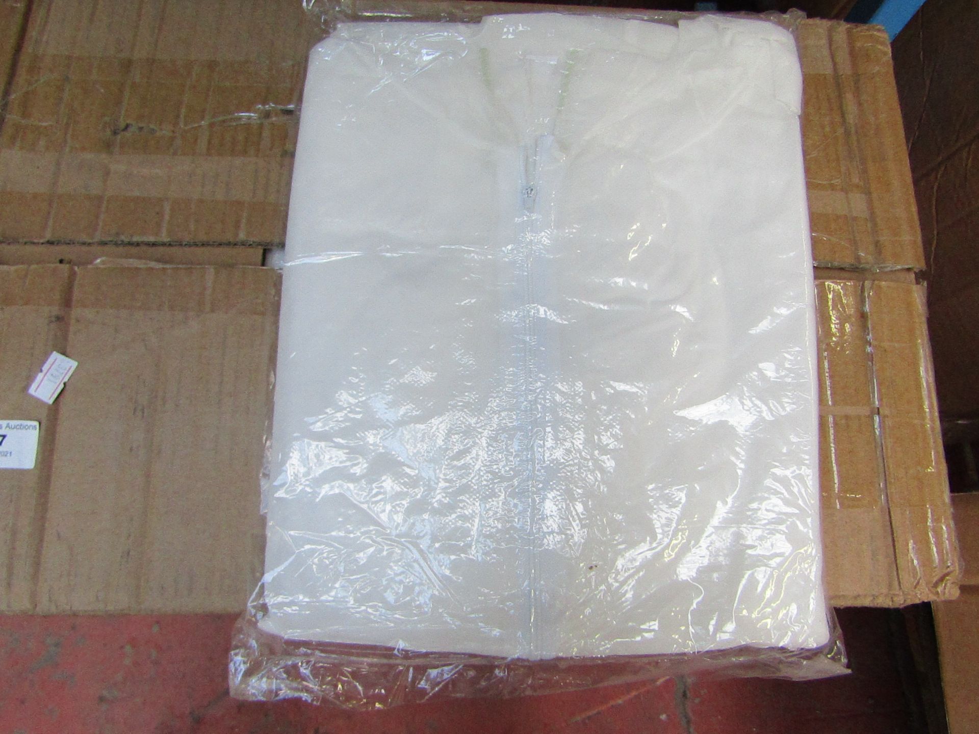 10x Disposable Coverall - White - Size 2XL - New & Packaged.