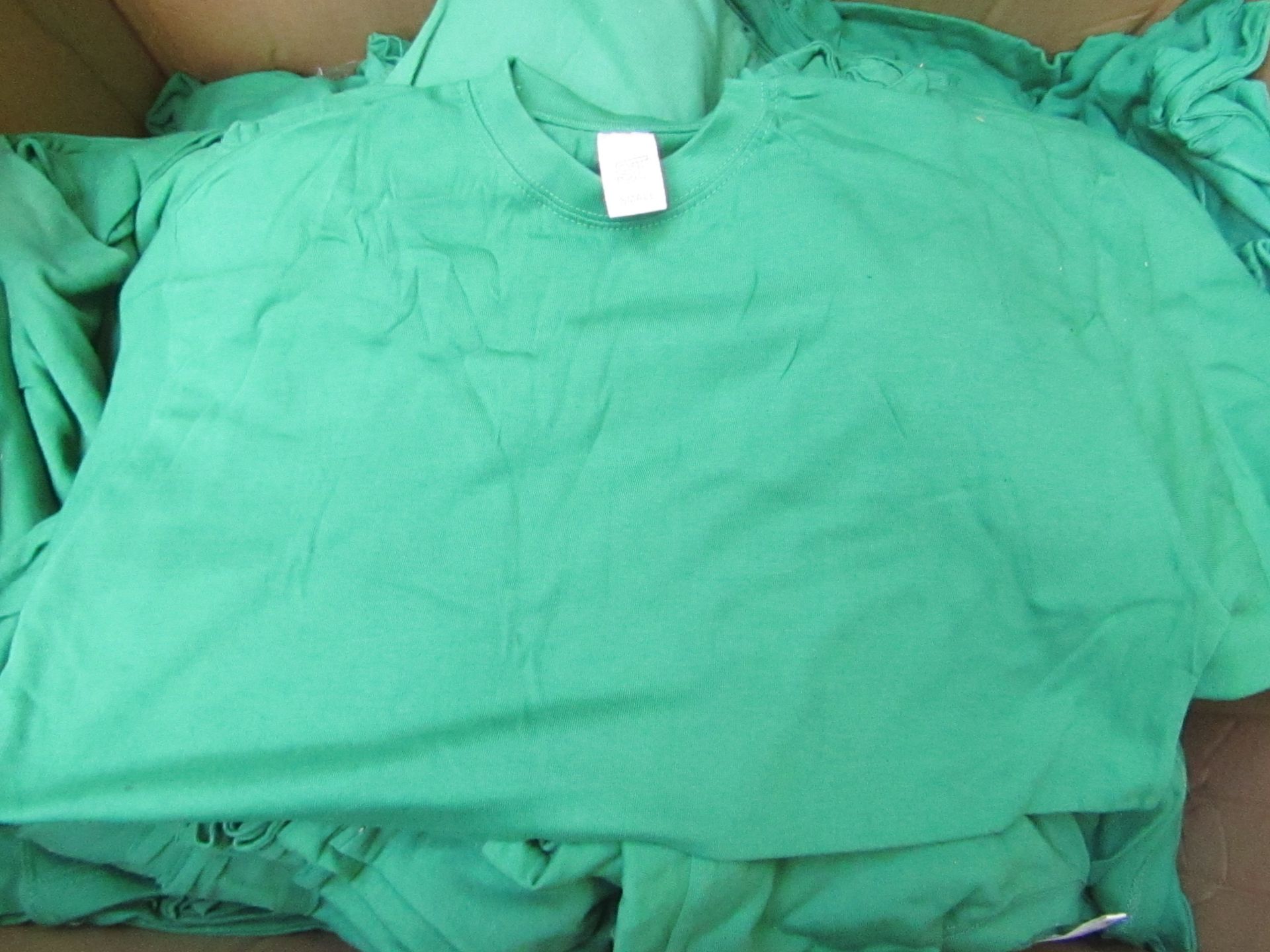 5x ST - Green T-Shirts - Size Small - Unused.