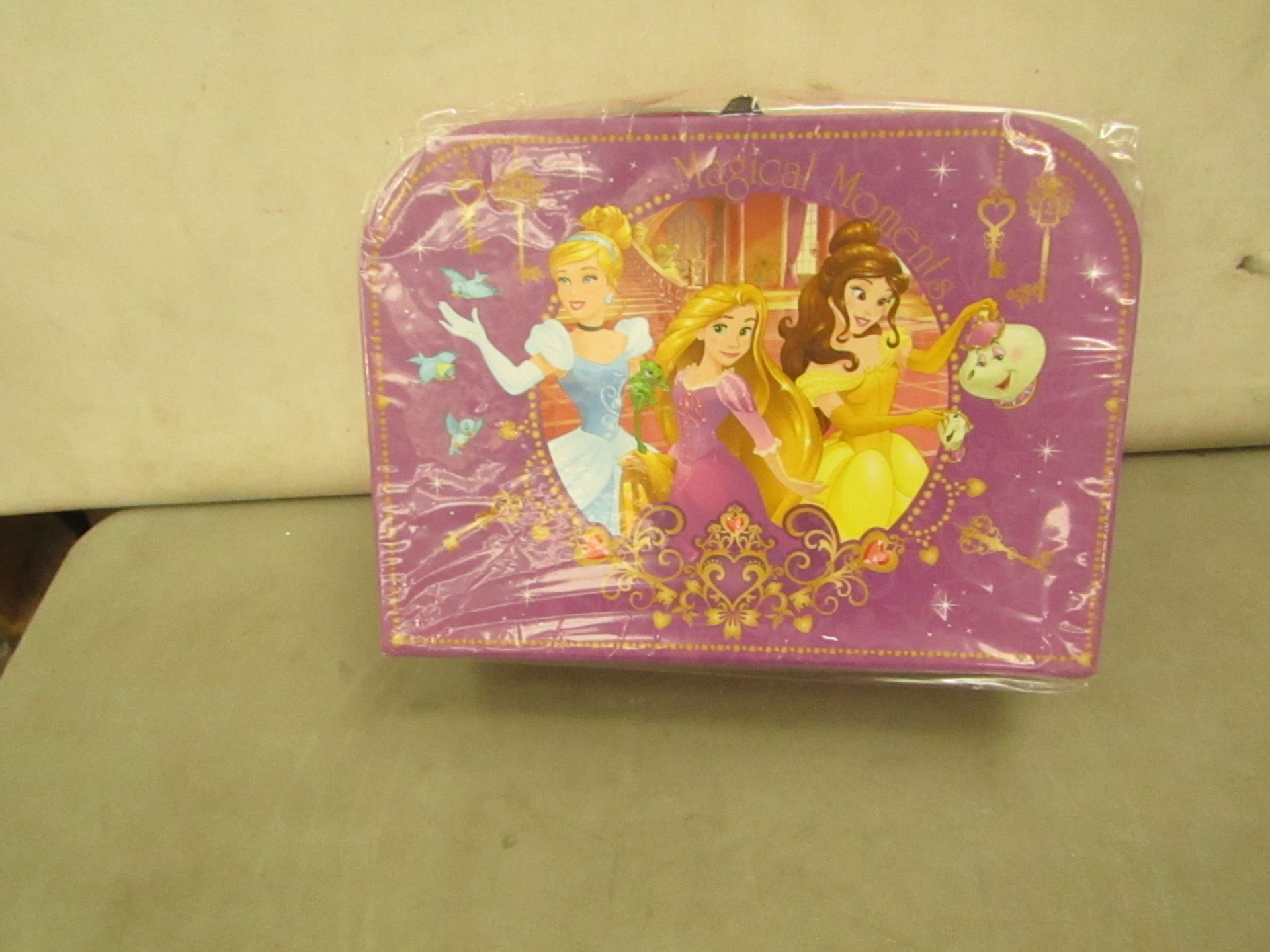 Disney Princess Lunch boxes - New & Packaged.