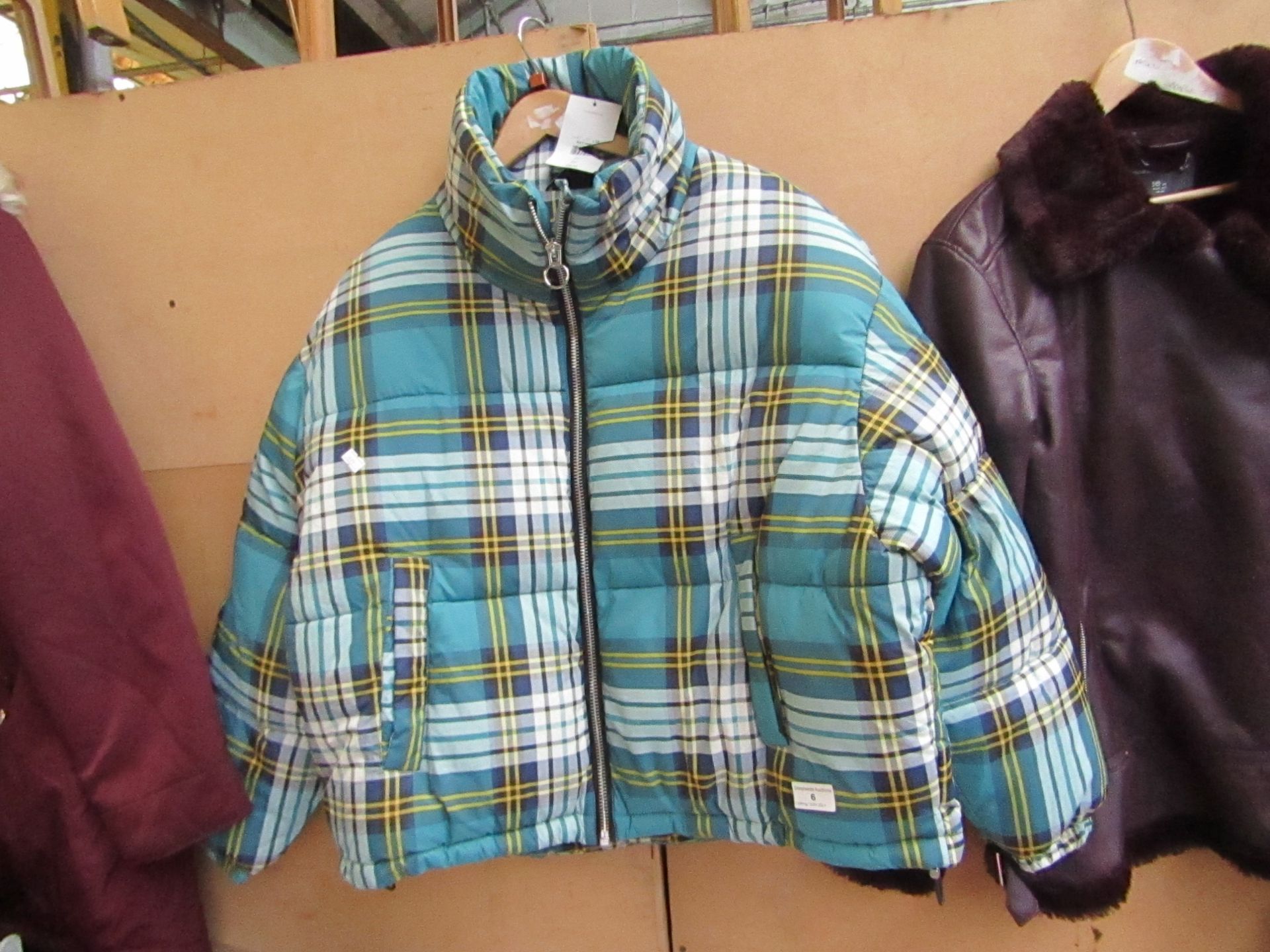 TopShop Padded Jacket Size 14 Looks in Good Condition