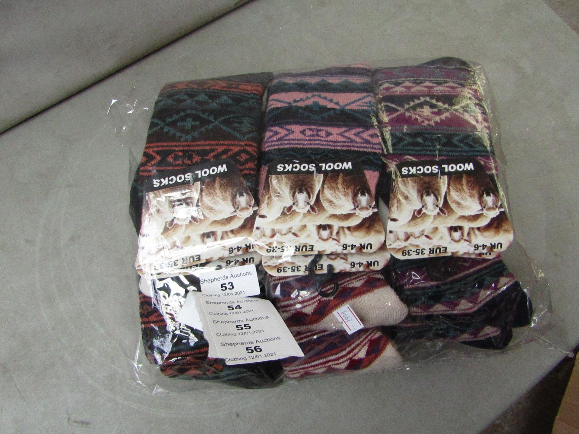 12 X Ladies Lambs Wool Socks Size 4-7 New in Packaging