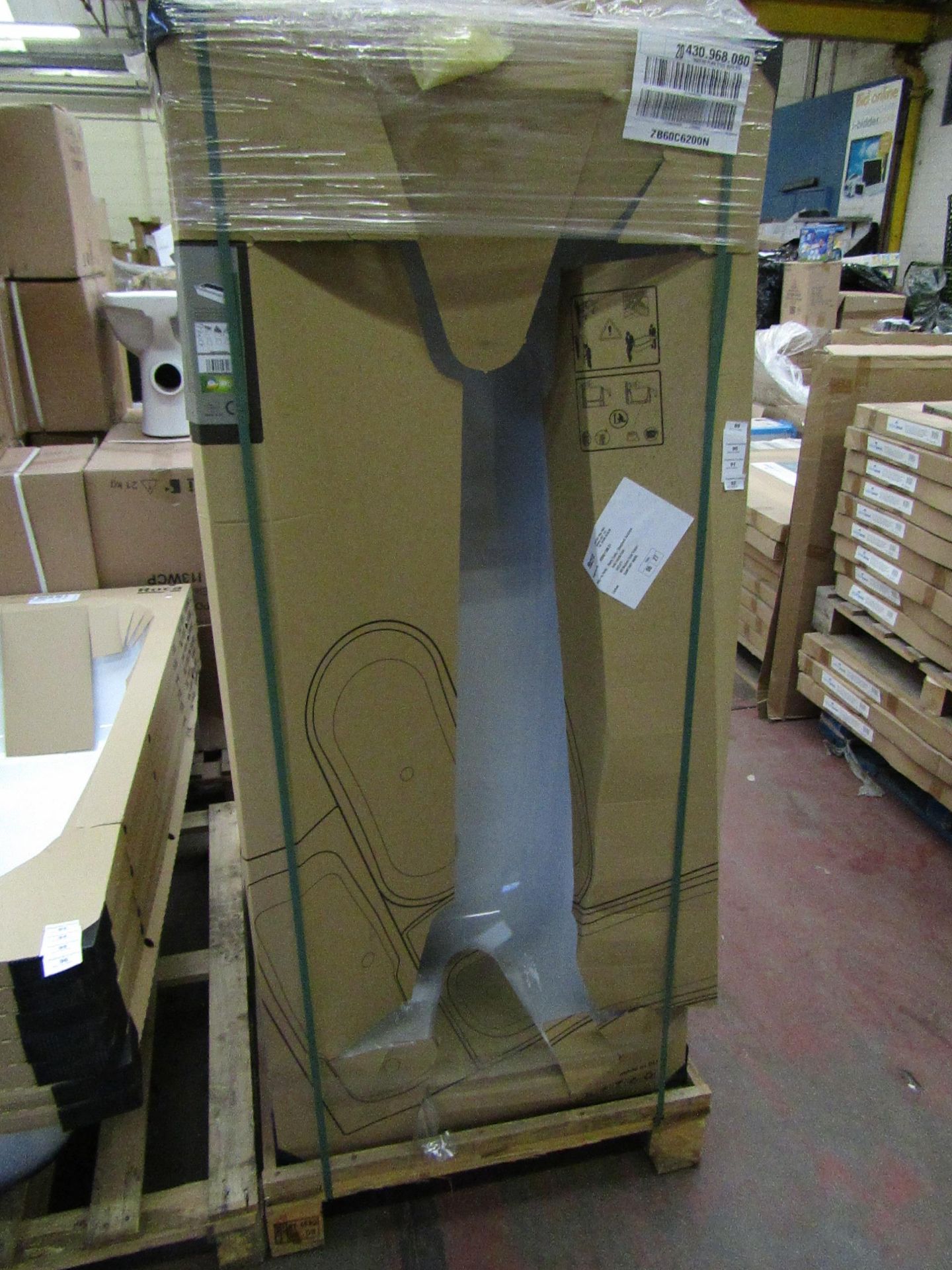 Roca Contesa 1600 x 700 0TH bathtub, new and packaged.