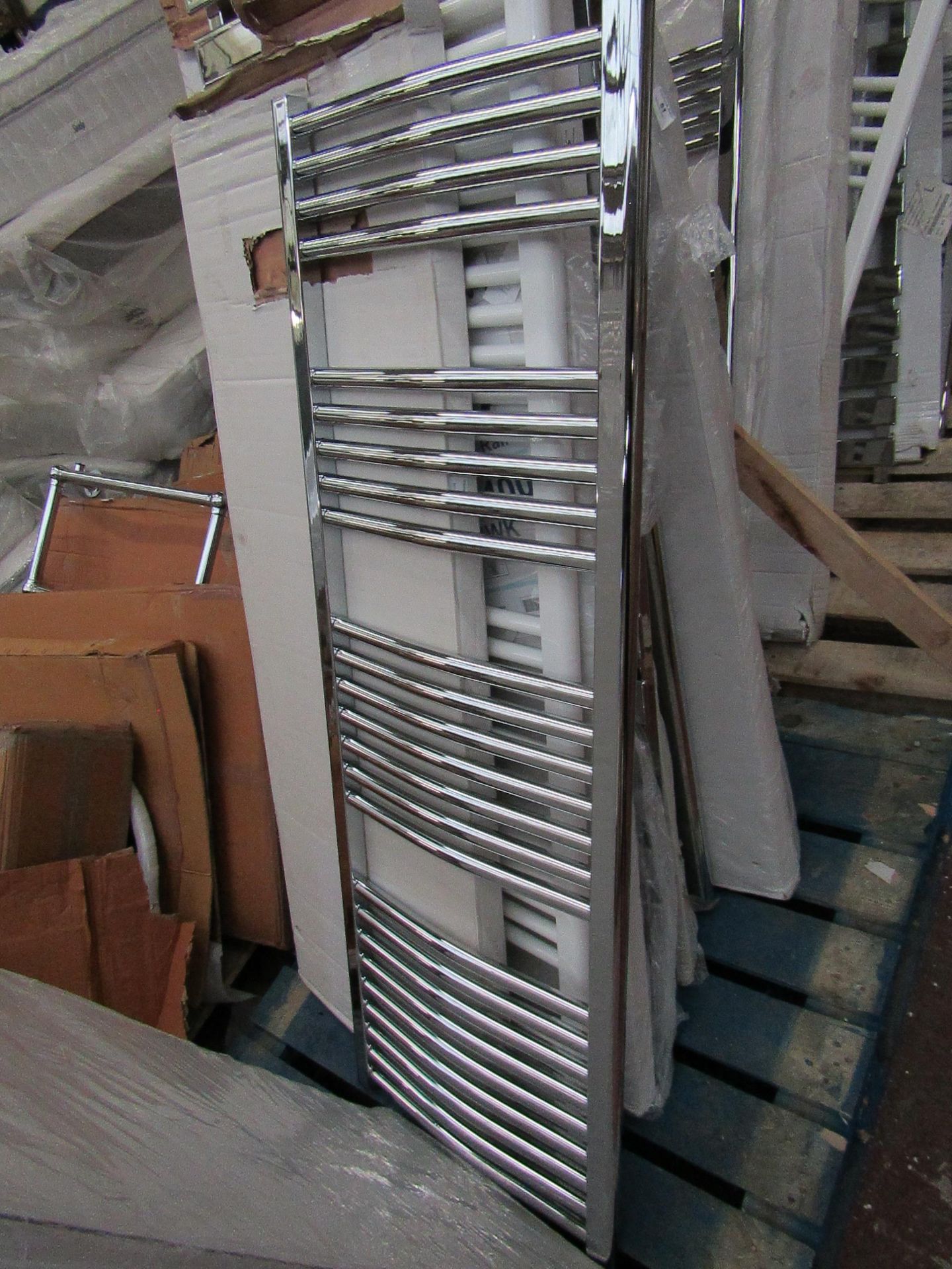Loco curved towel radiator 1400 x 500, ex-display and boxed. Please note, this lot may contain marks