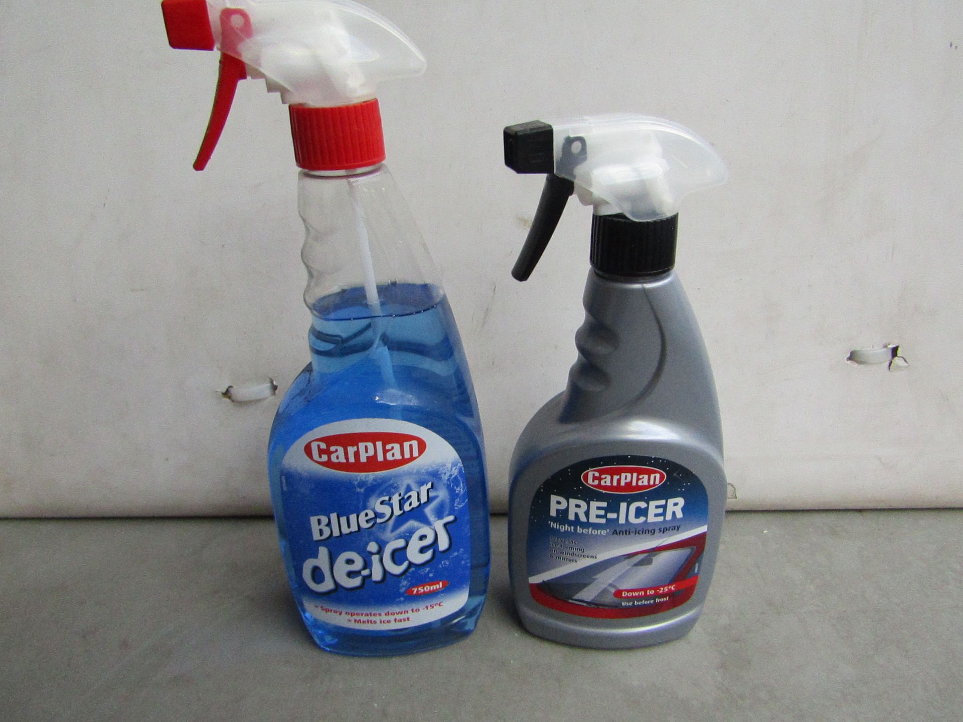 1x Carplan - Pre-Icer - 500ml - Unused. 1x Carplan - Blue Star De-Icer Spray (750ml) - Unused.