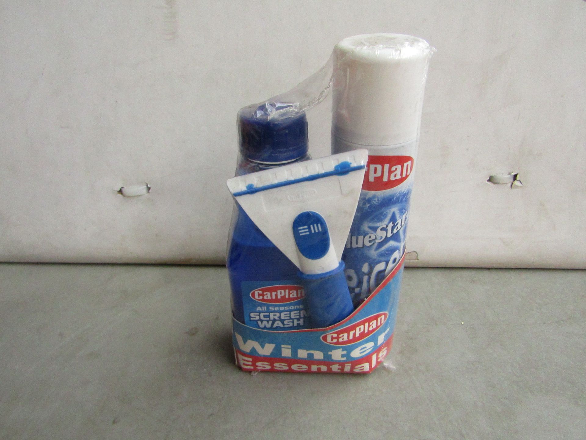 Carplan - Winter Clear Screen Pack - Contains : 1x De-icer 300ml. 1x Screnwash Concentrate 500ml. 1x