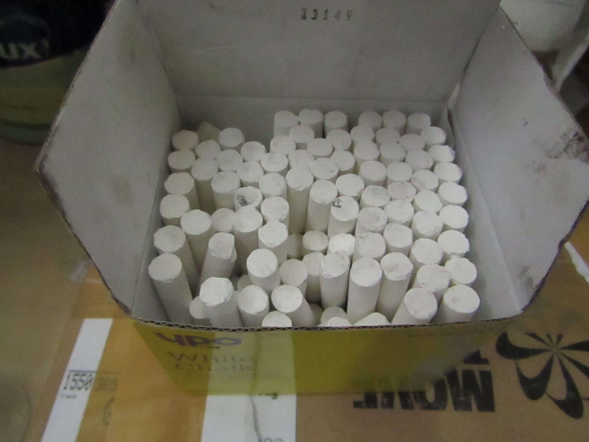 YPO - White Chalk (Box of 100) - Unchecked & Boxed.