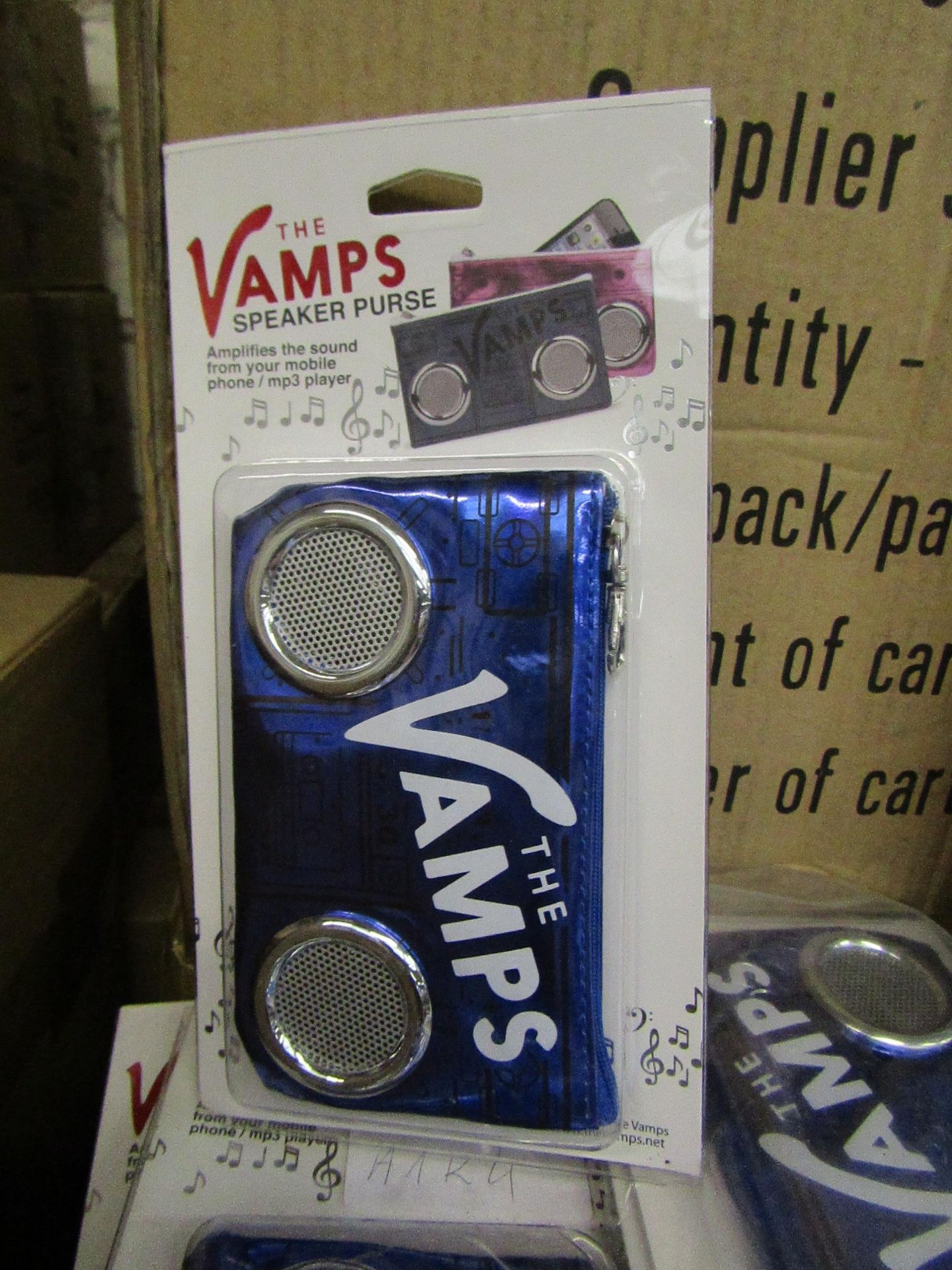 5x The Vamps - Speaker Purses, Amplifies the sound from Your phone - Unused & Packaged.