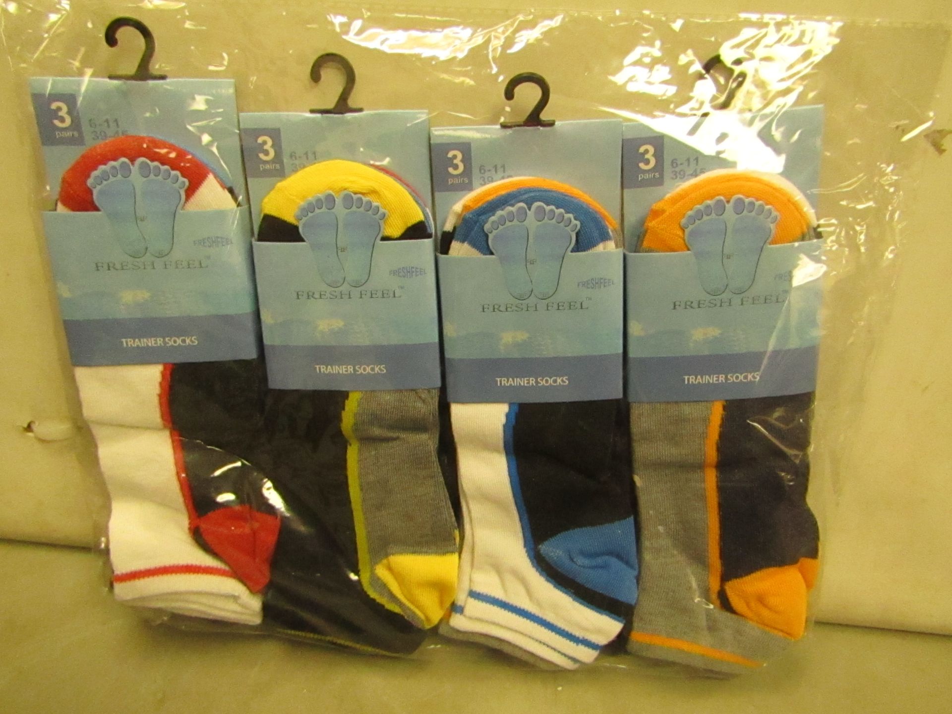 12 X Pairs of Mens Trainer Socks Size 6-11 New & Packaged