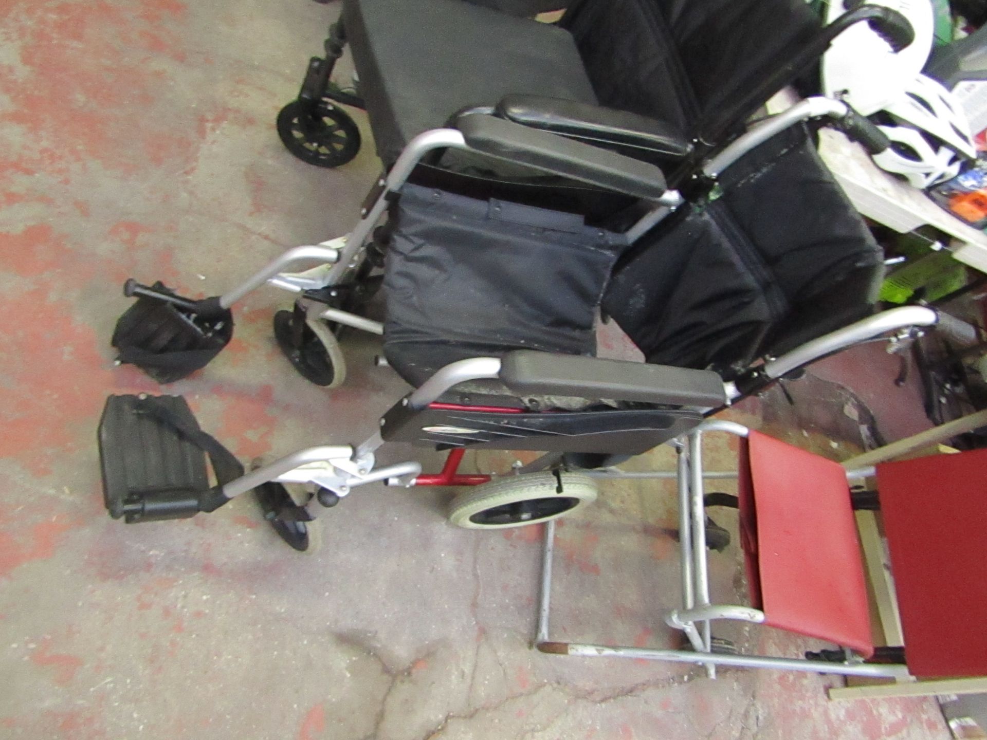 2GO ability Lightweight aluminum Wheelchair,condition used & Foot peddle broke, RRP £75