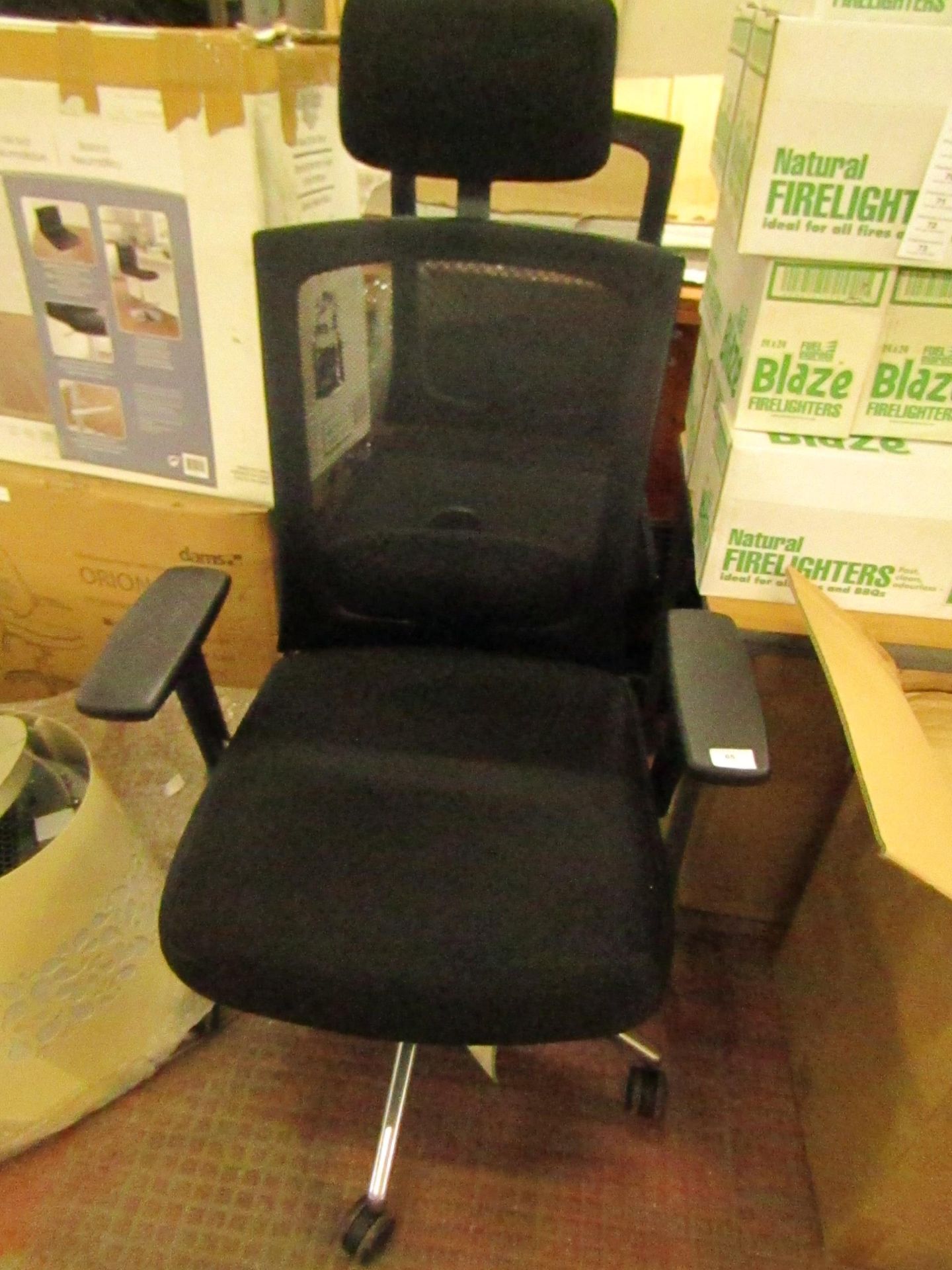 Gemini Black Fabric Mesh Taks Chair RRP £194 .89 @ Costco in very good condition