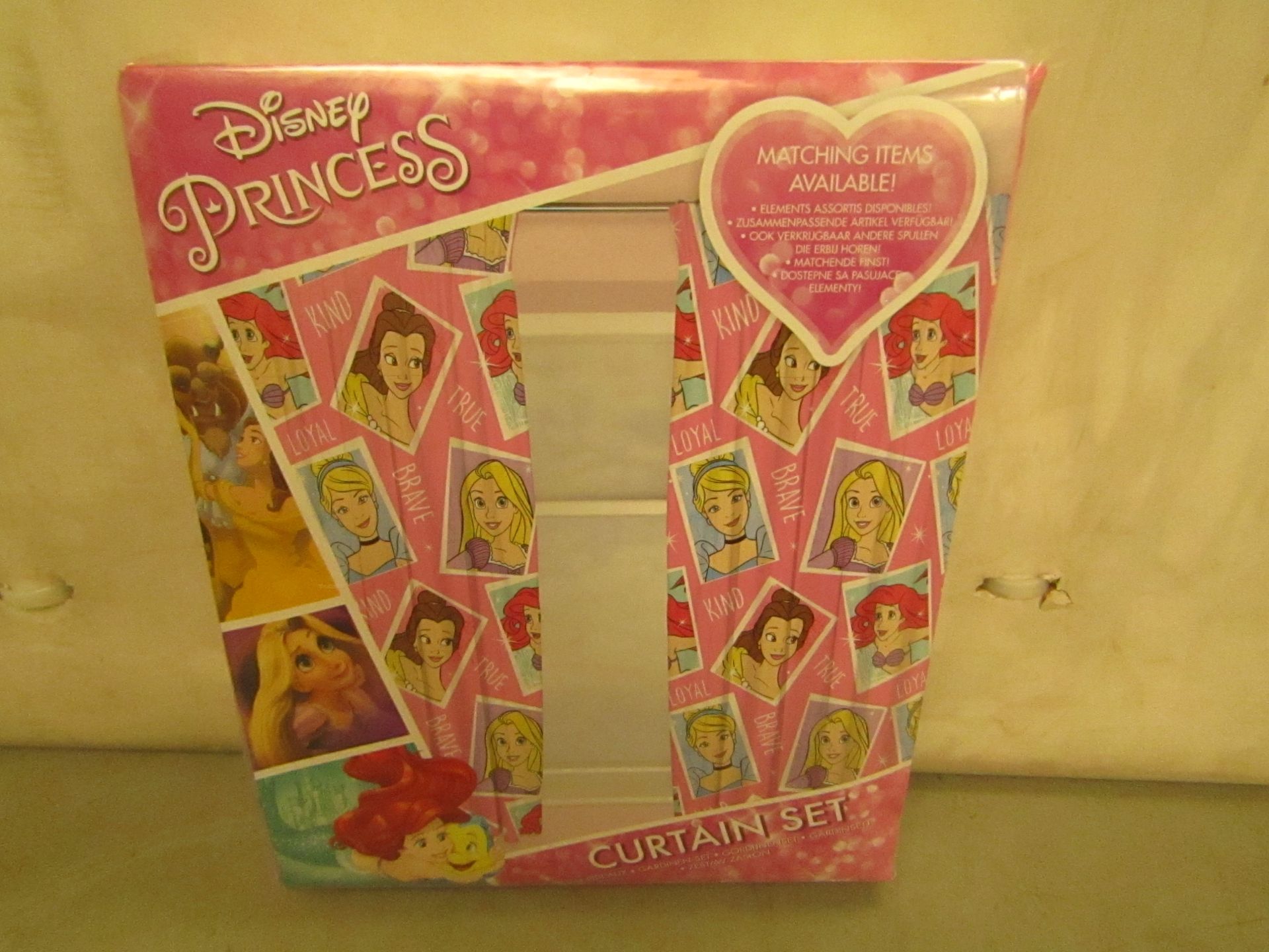 Disney Princess Curtains 66 X 72 "168 X 183 CM (No Tie Backs)New in Packaging