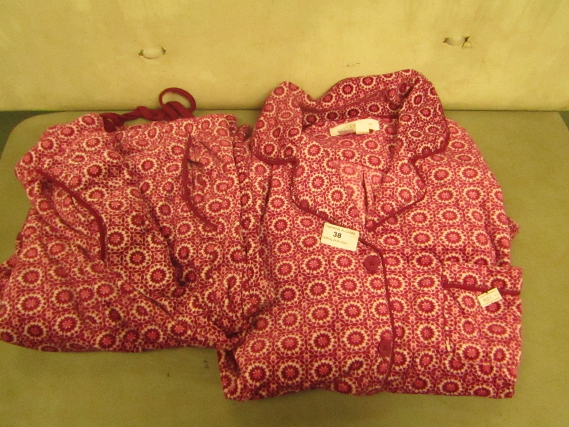 Carole Hochman Ladies PJ"s Size S Have Been Worn,(Look in Very Good Condition)