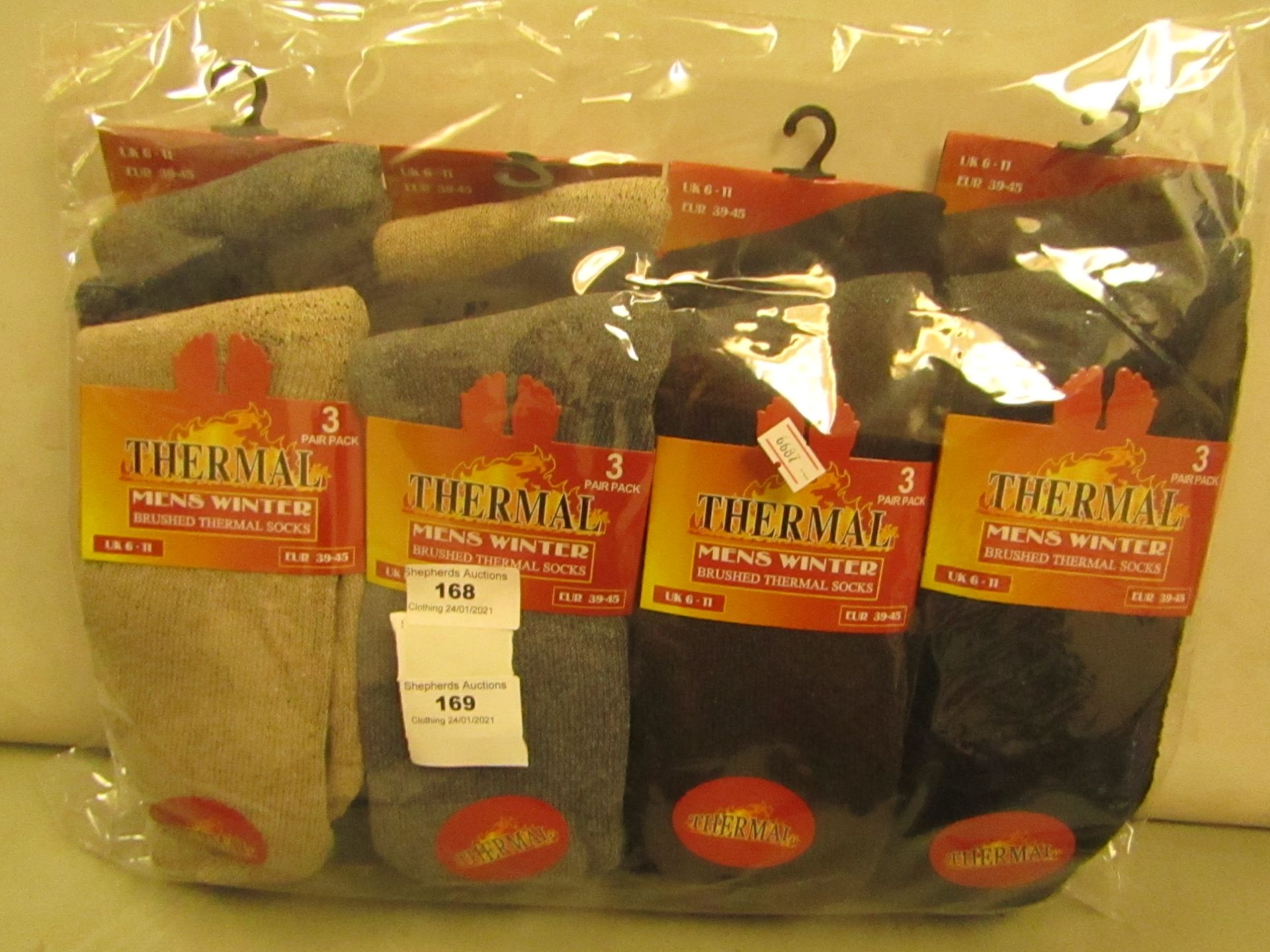 12 X Pairs of Mens Winter Thermal Socks Size 6-11 New & Packaged