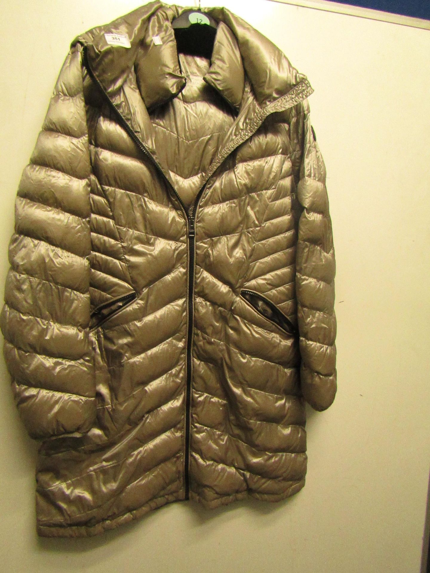 Andrew Marc Coat Size X/L Appears in Good Condition