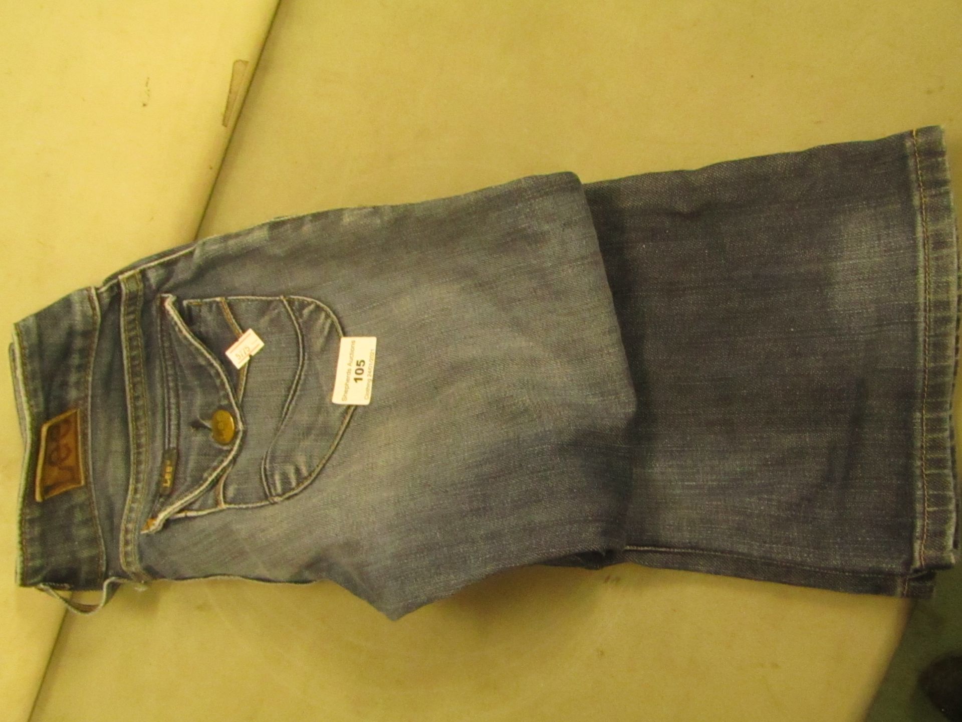 Lee Jeans Womens Size W28 L31 No Tags Attatched