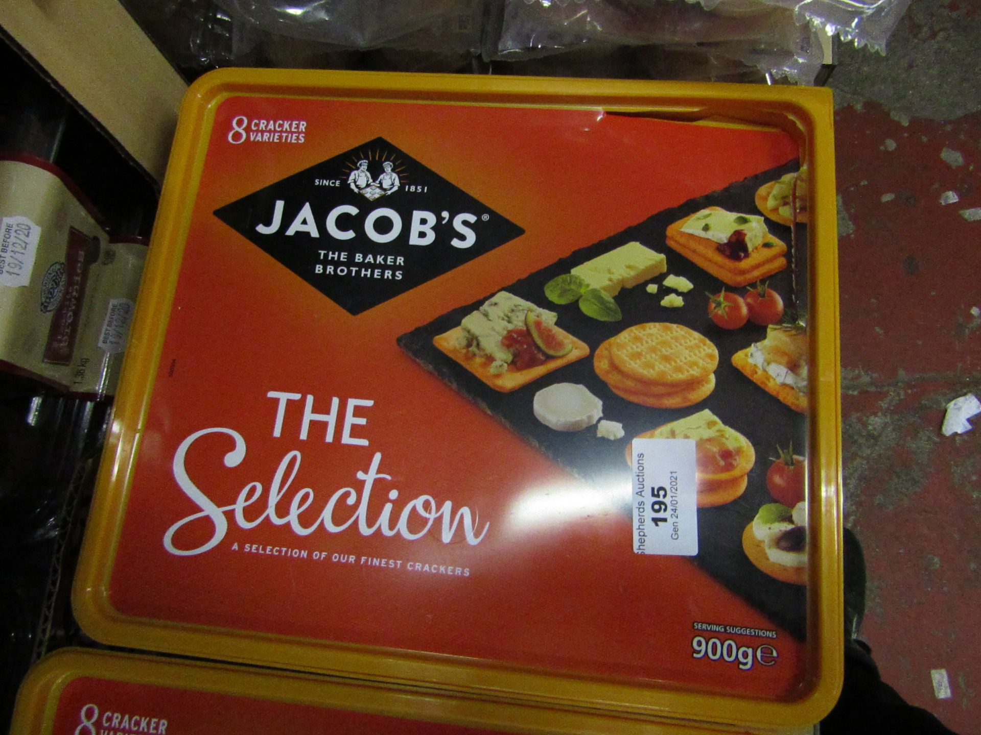 900g Jacobs The Selection. Unused but tubs might be slightly damaged. BB 30/11/21