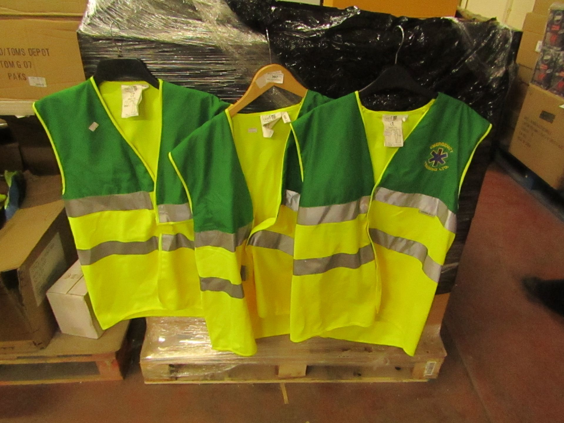 3x Emergency Training Hi Vis vests, size L, unchecked.