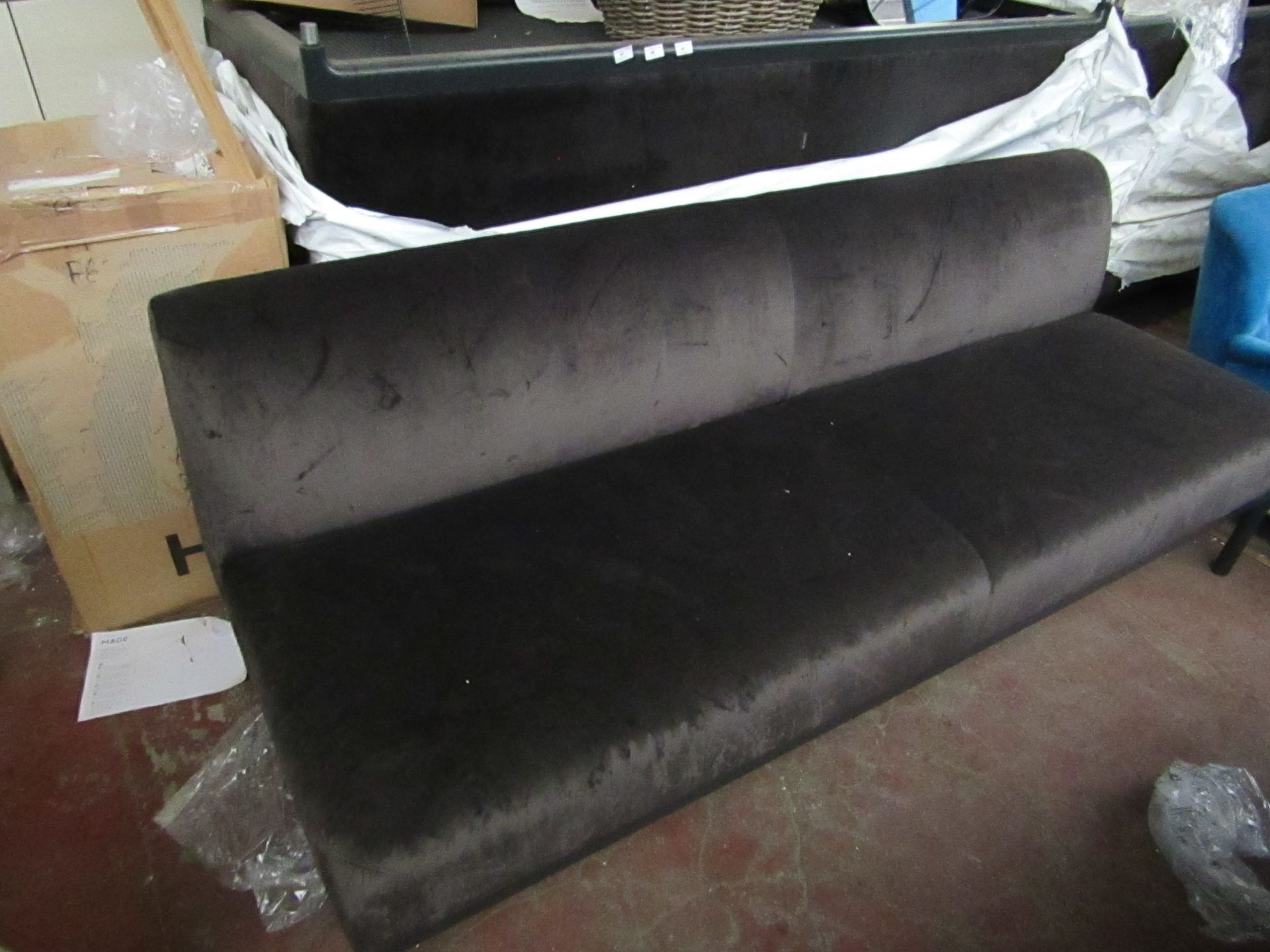 | 1 X | PERASON LLOYD EDGE BENCH | SOFA CUSHION IS IN GOOD CONITION BUT THERE MAY BE SMALL MINOR