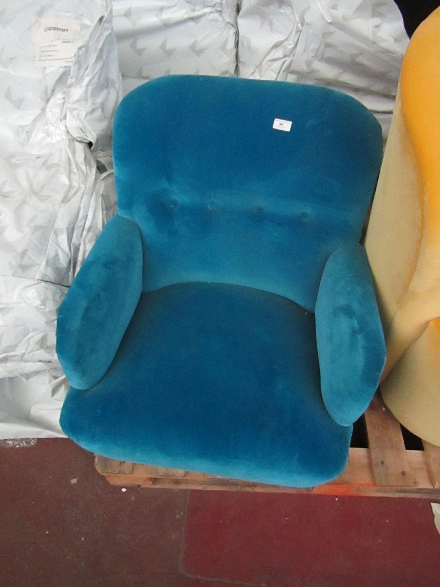 | 1X | MADE.COM BLUE VELVET ACCENT CHAIR| NO LEGS AND COULD DO WITH A GOOD DUST DOWN | RRP £- |