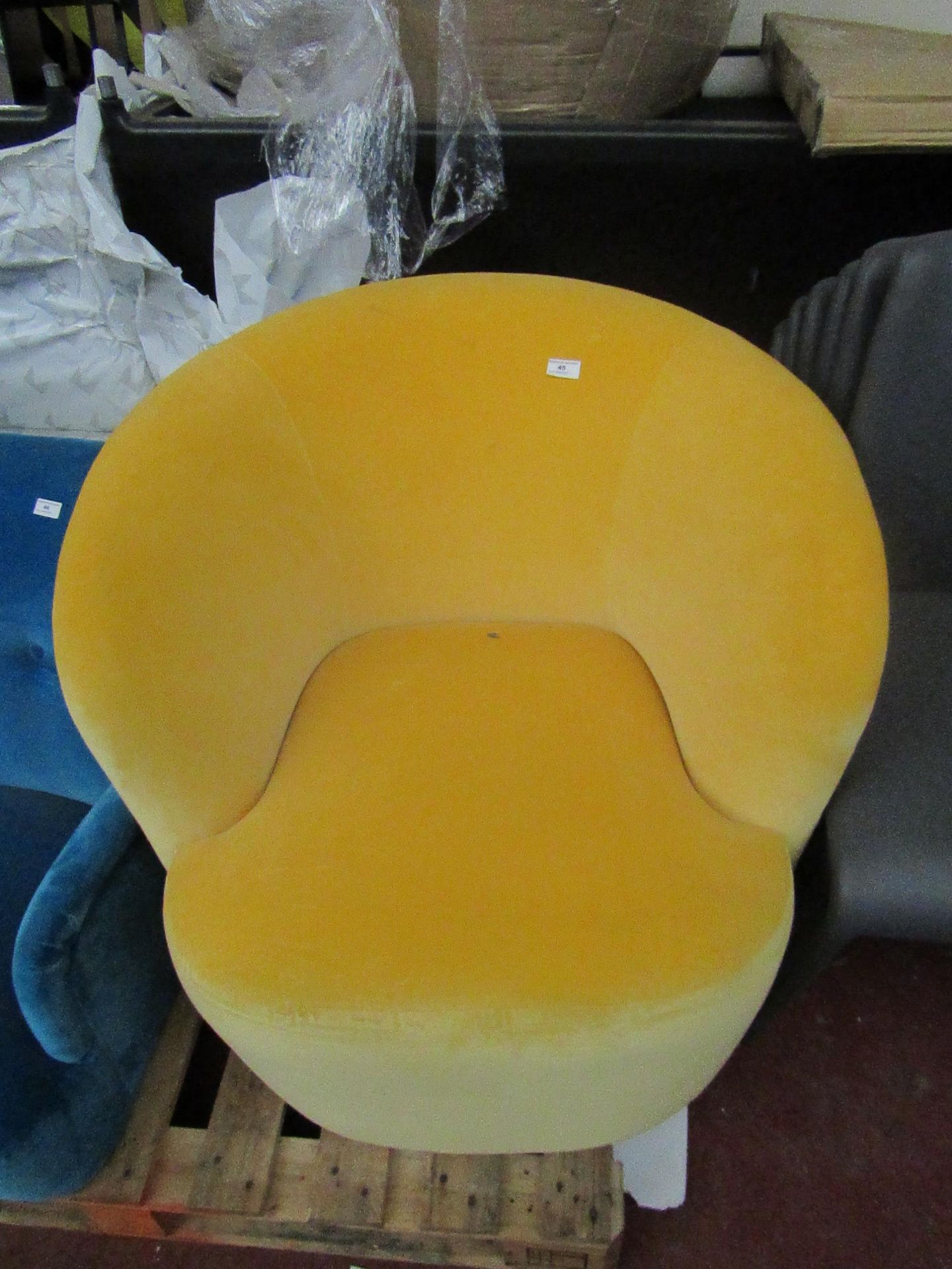 | 1X | SWOON RITZ PRIMROSE VELVET TUB CHAIR | IN GOOD CONDITION BUT APPEARS A BUT FADED ON THE