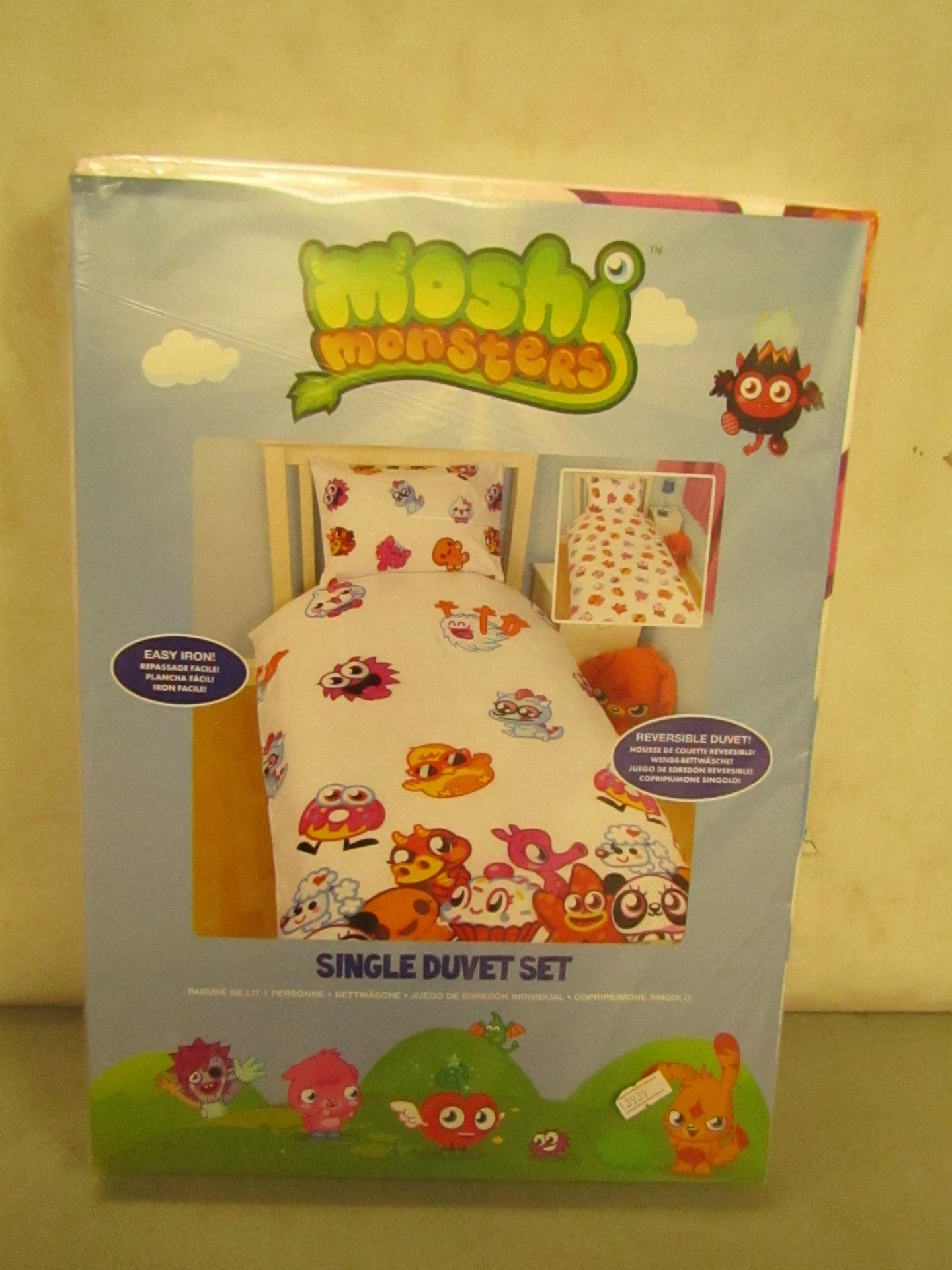 Moshi Monster Single Duvet Set ( Reversible ) New in Packaging