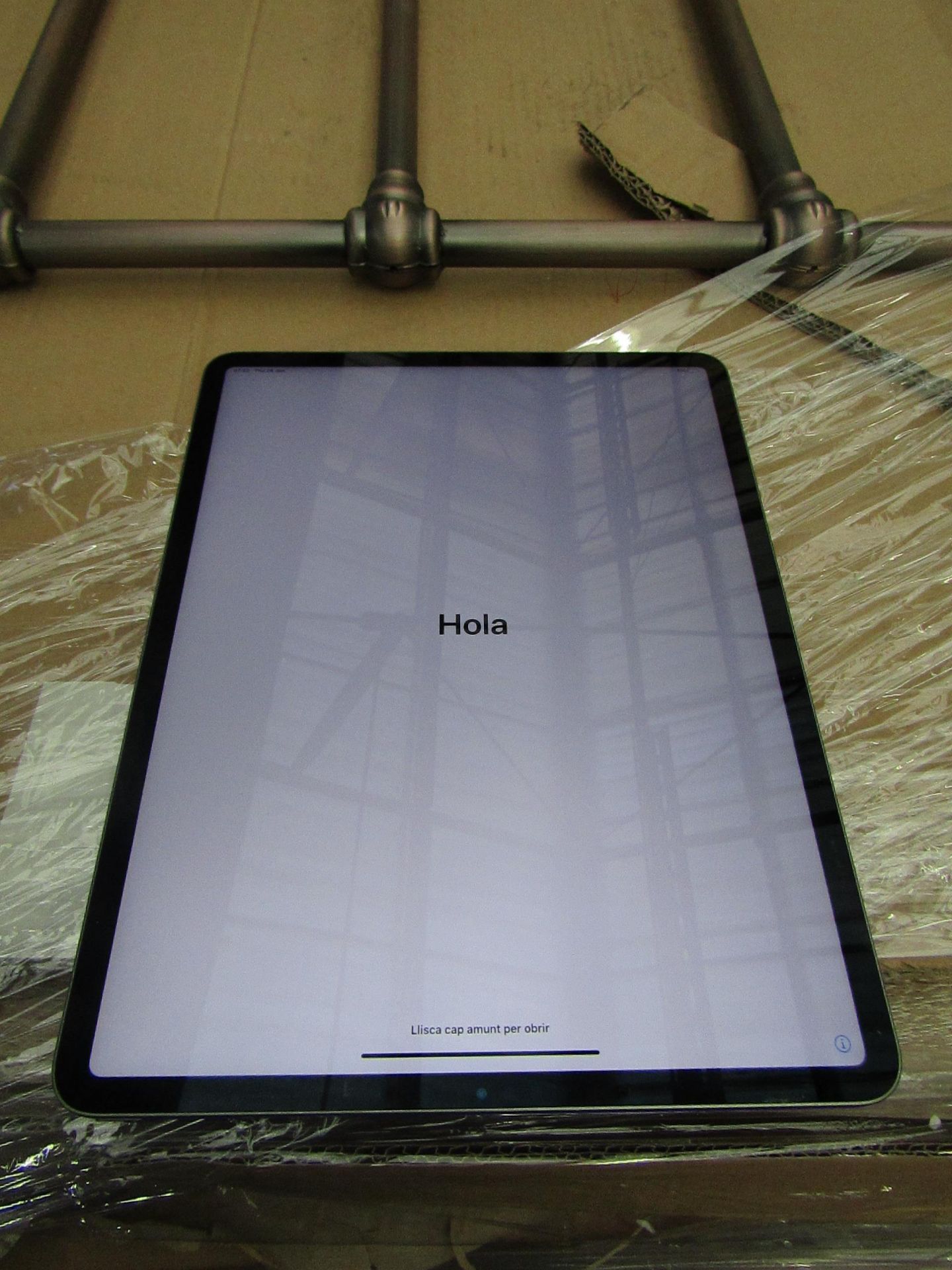 Apple iPad Pro 12.9" 3rd Gen (A1876), tested working for main function (screen display) and