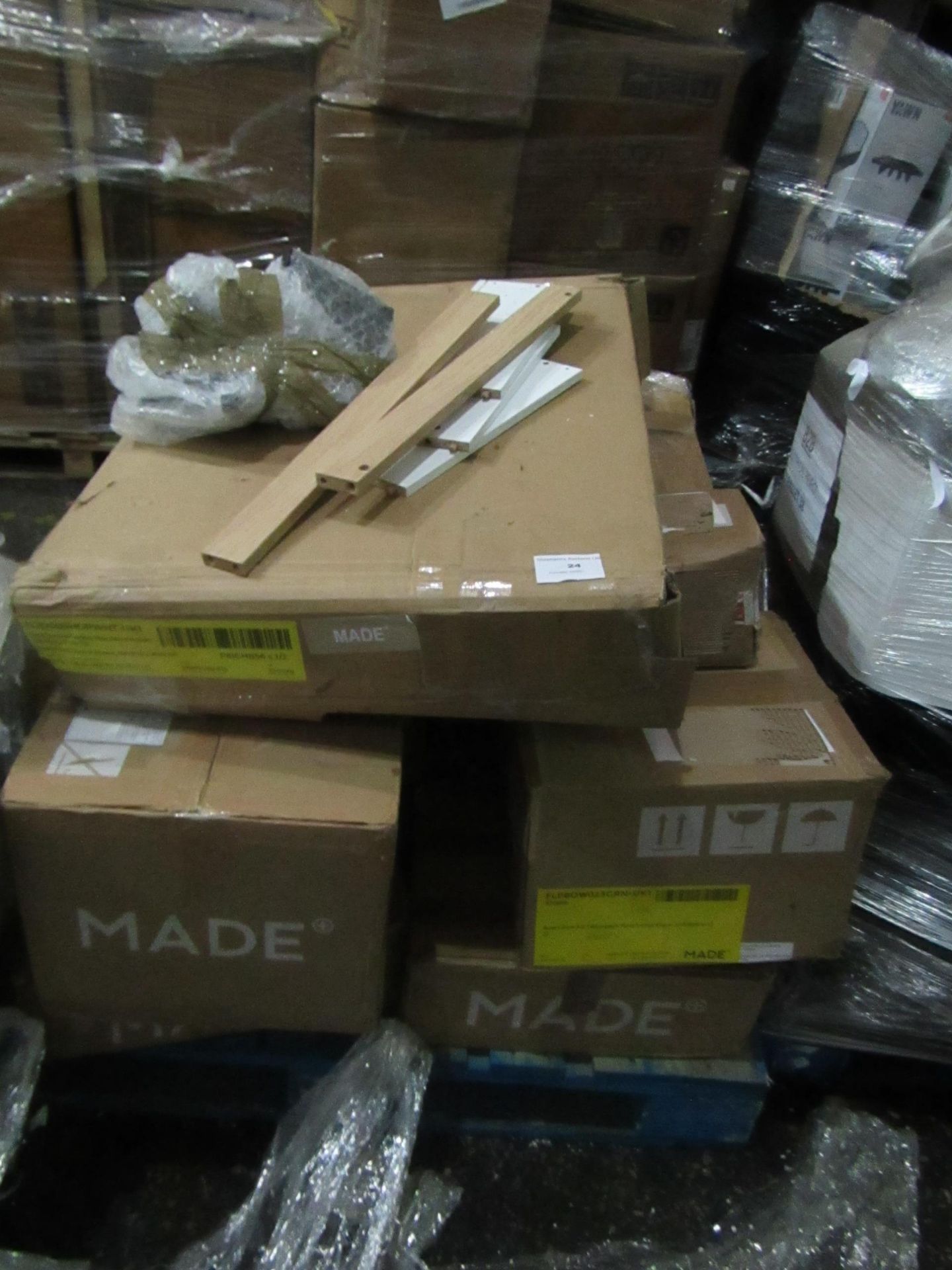 | 1X | PALLET OF MADE.COM RAW CUSTOMER RETURNS, CONDITION CAN RANGE BETWEEN NEW, UNWANTED, BROKEN OR