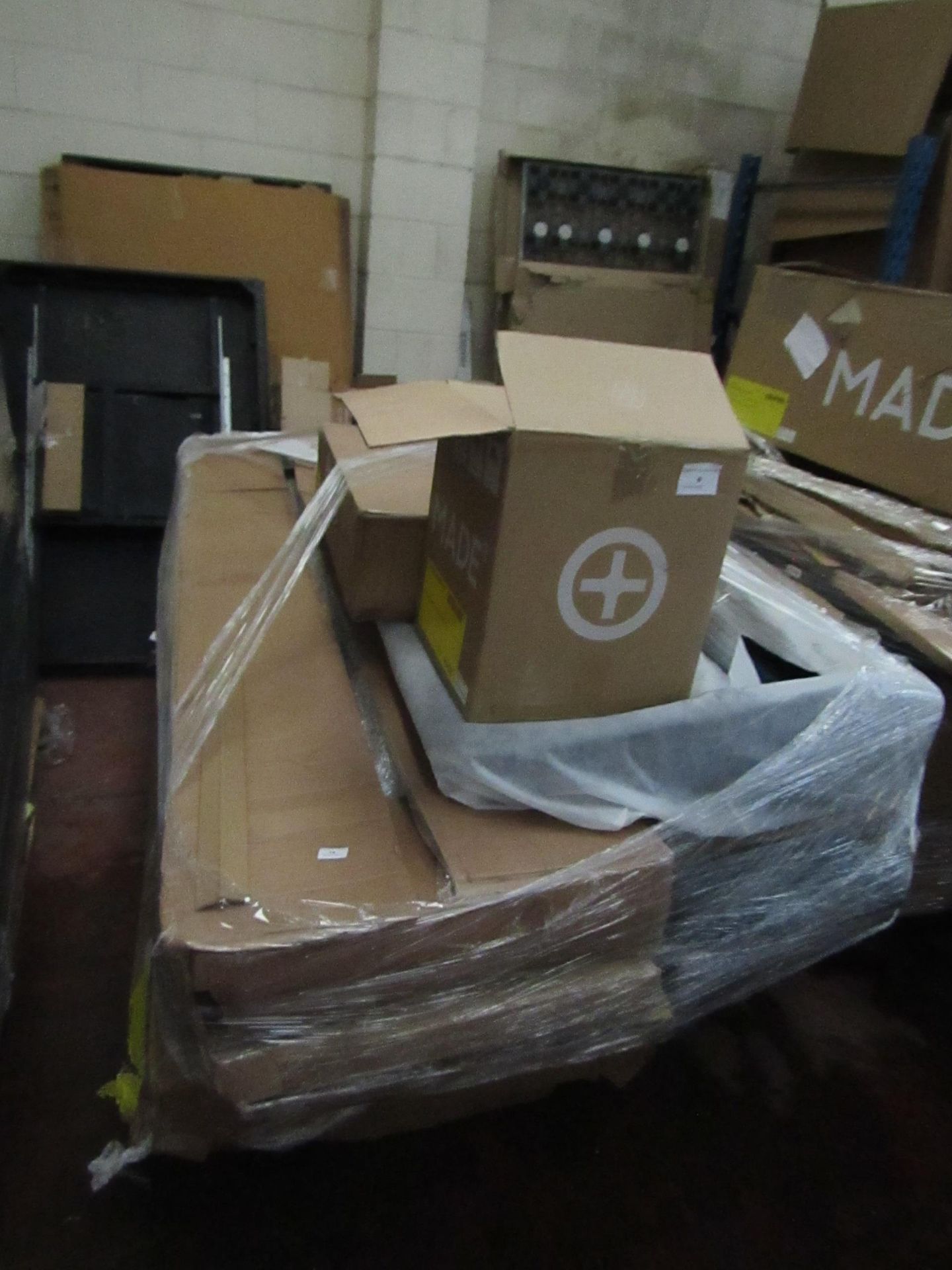 | 1X | PALLET OF MADE.COM RAW CUSTOMER RETURNS, CONDITION CAN RANGE BETWEEN NEW, UNWANTED, BROKEN OR