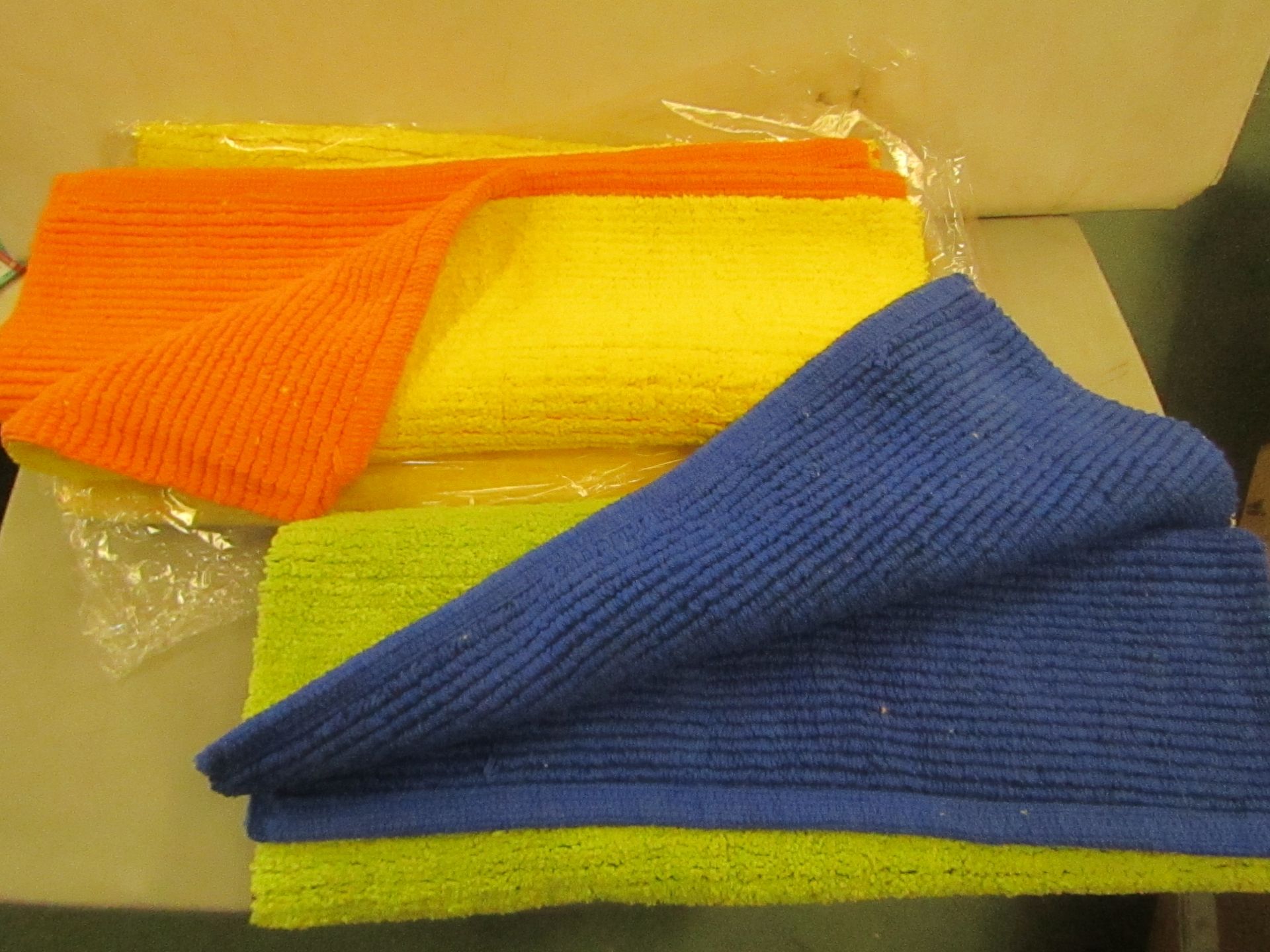 3 X Reversible Bath Mats Approx 53 X 80 CM ( See Image )