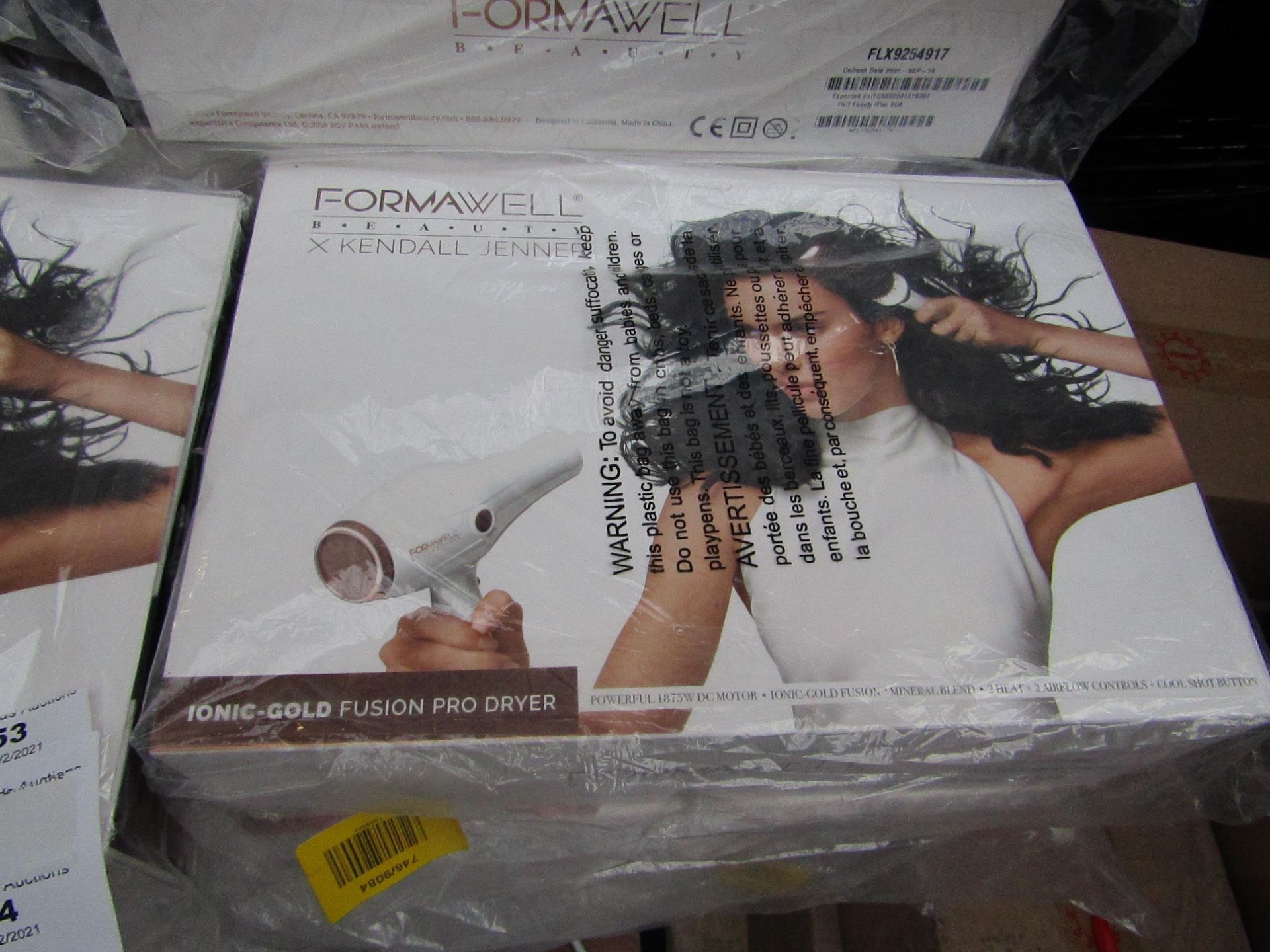 | 1X | KENDALL JENNER FORMAWELL BEAUTY PRO IONIC HAIR DRYER | REFURBISHED AND BOXED | NO ONLINE RE-