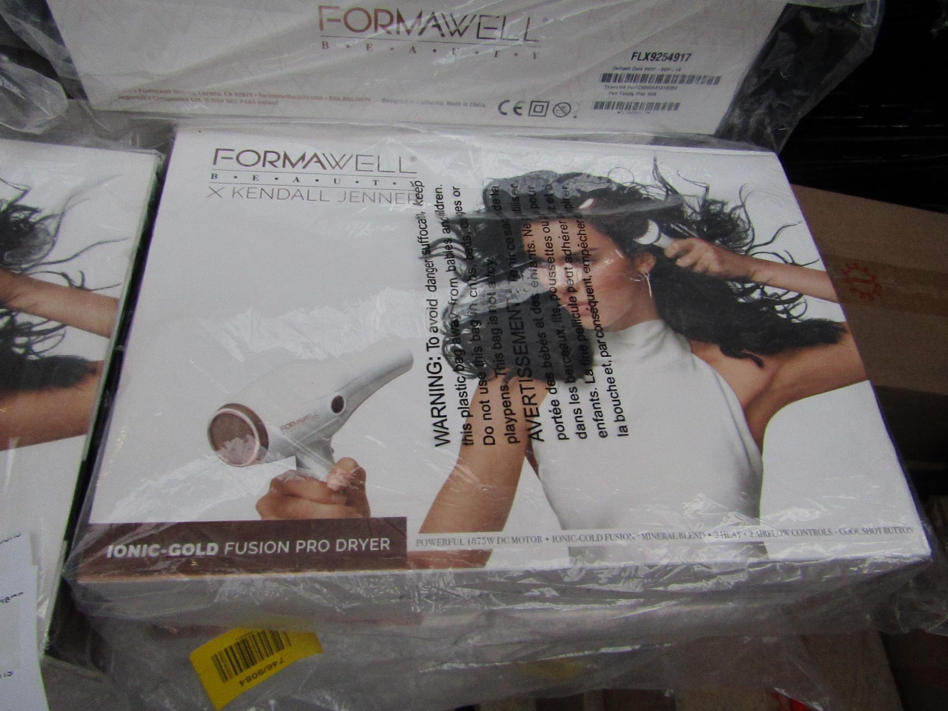 | 1X | KENDALL JENNER FORMAWELL BEAUTY PRO IONIC HAIR DRYER | REFURBISHED AND BOXED | NO ONLINE RE-